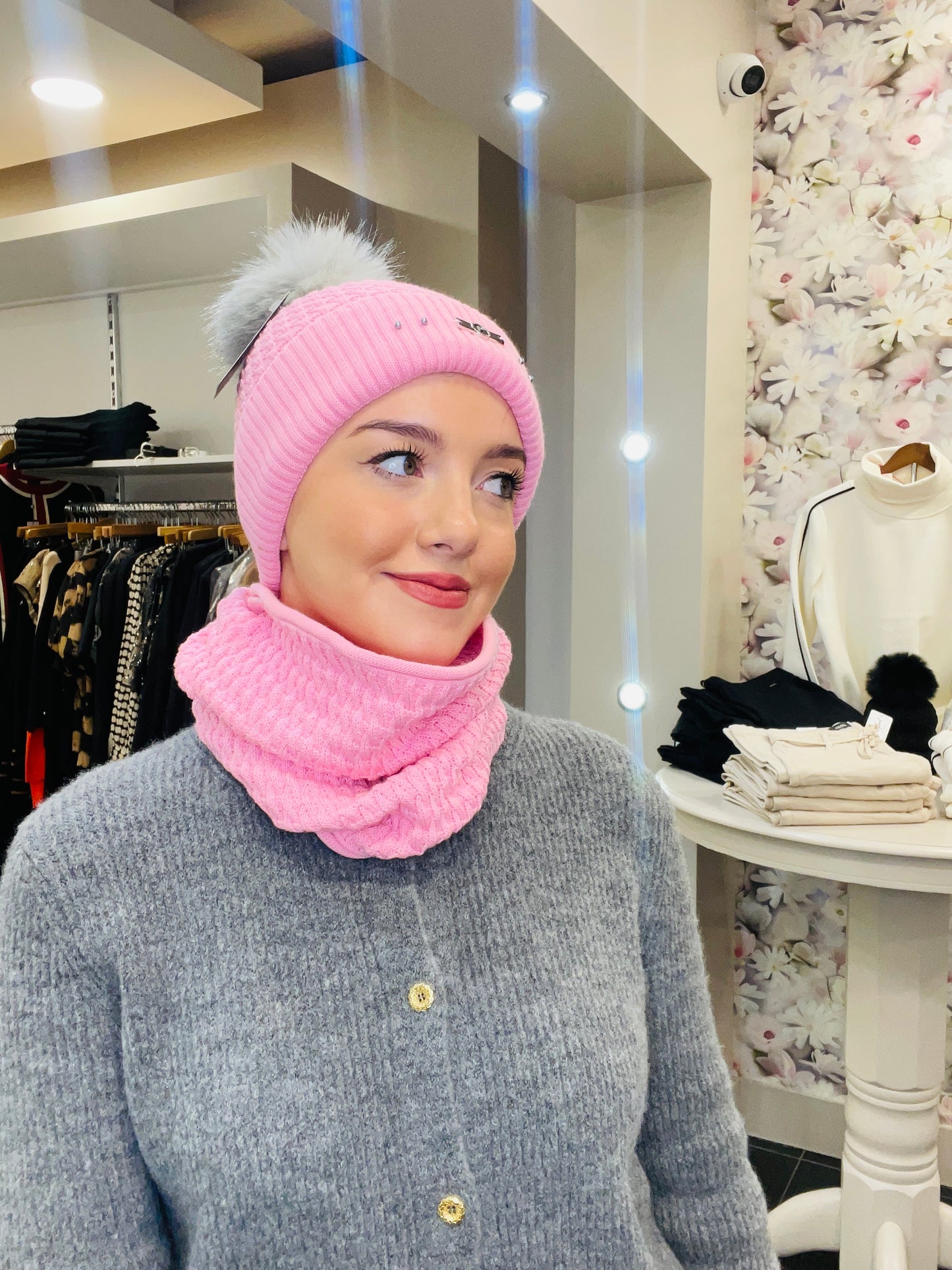 FRANIA PALE PINK HAT SET