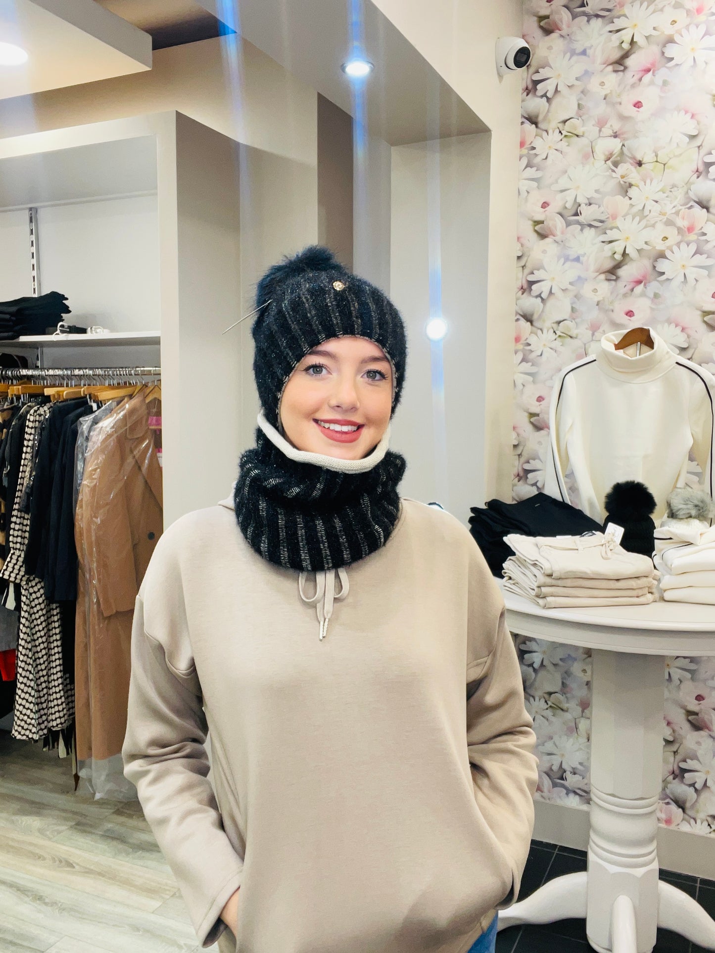 KARINA BLACK HAT SET