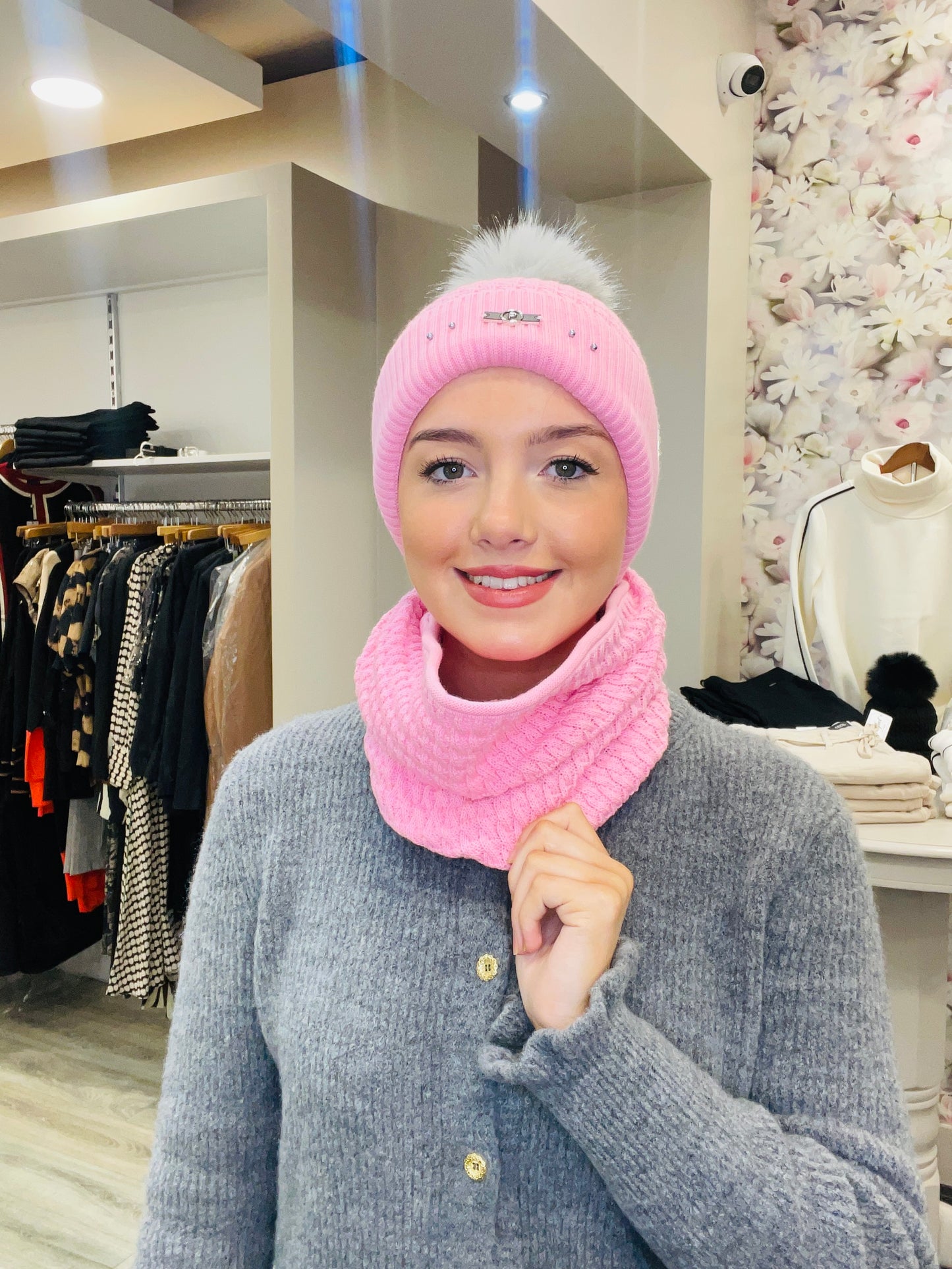 FRANIA PALE PINK HAT SET