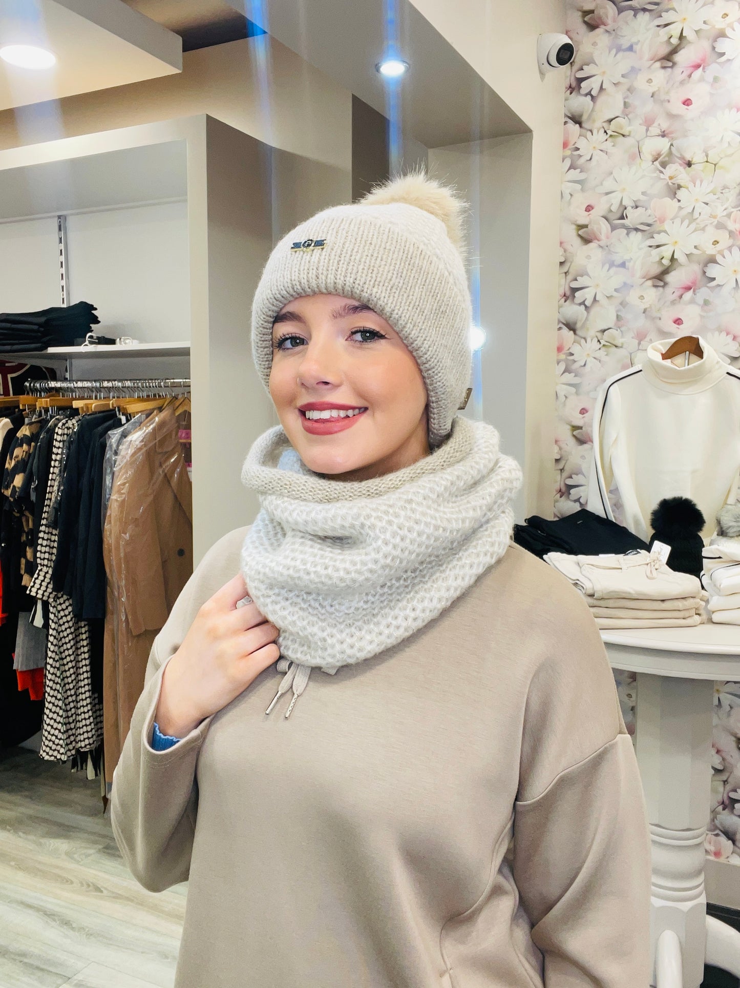 ANDREA OATMEAL HAT SET