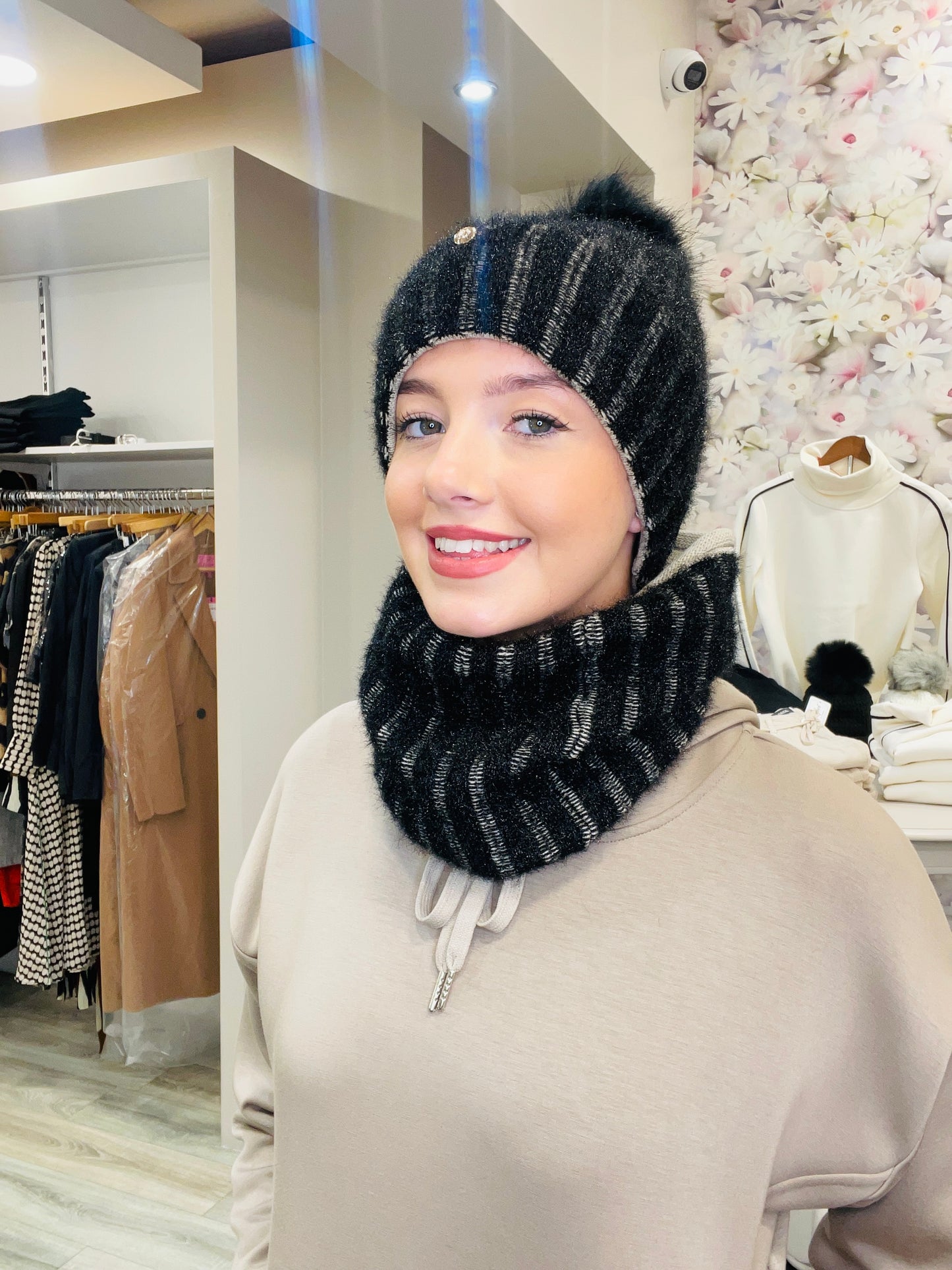 KARINA BLACK HAT SET