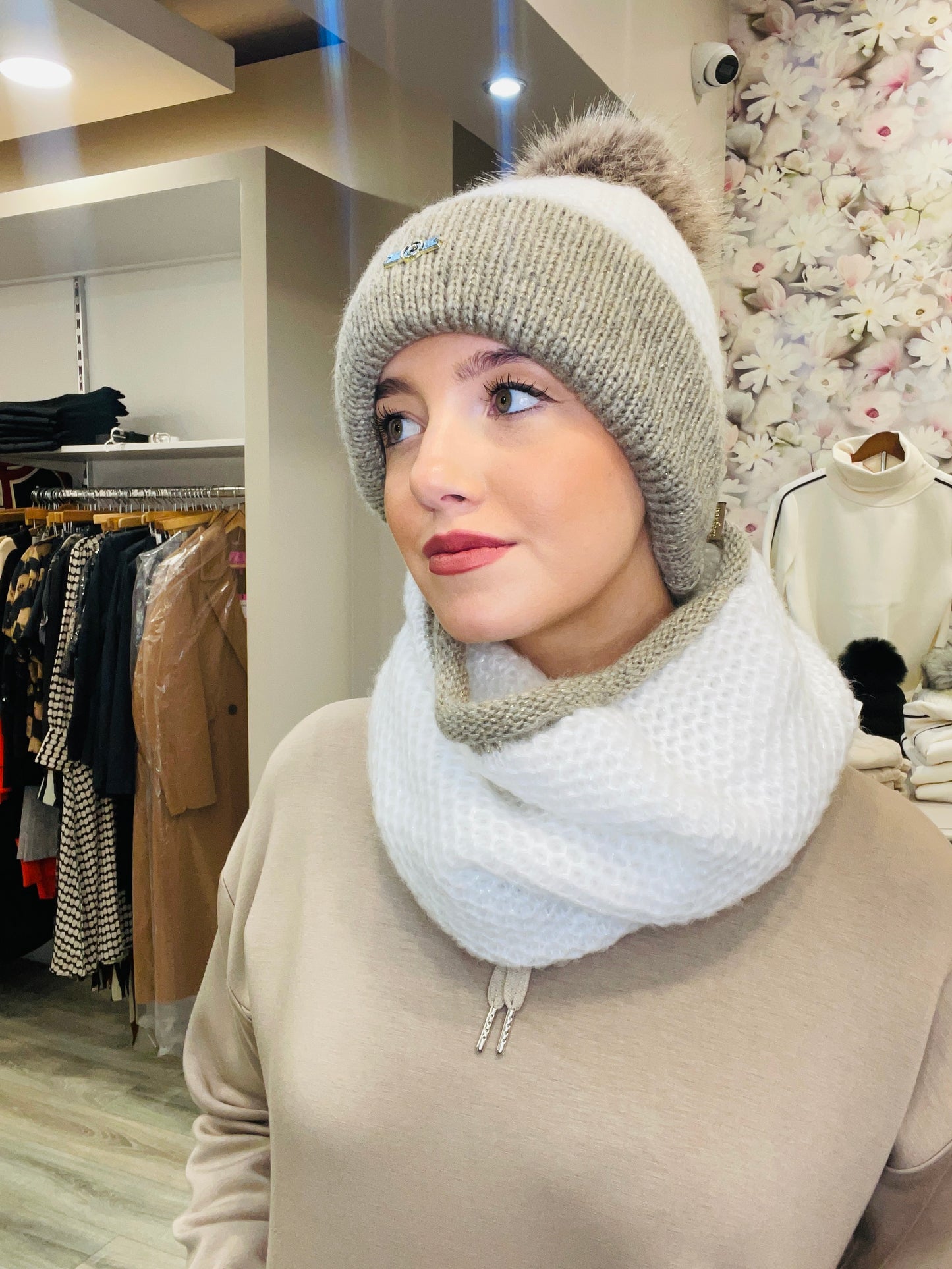 ANDREA CREAM HAT SET
