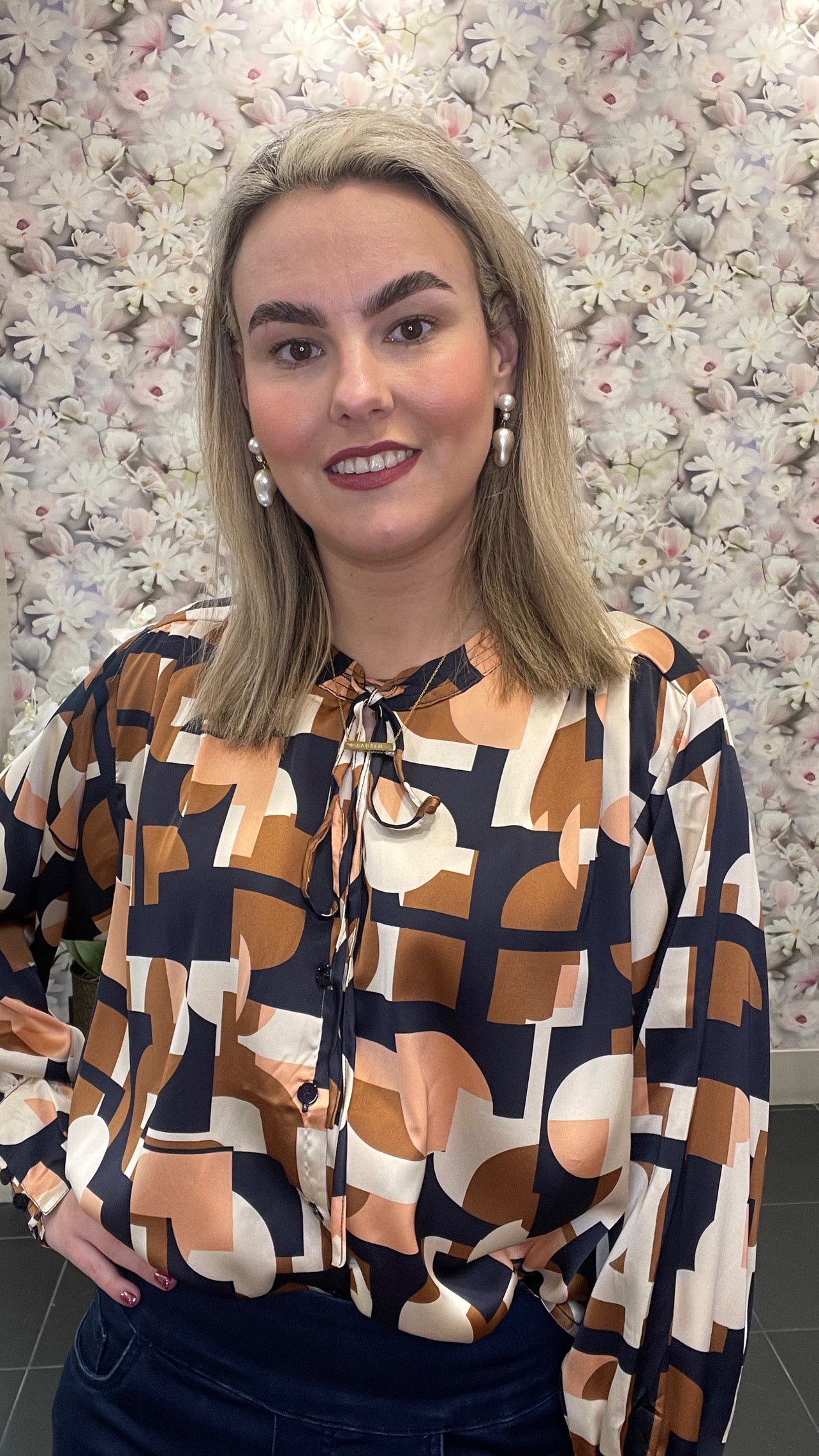 APRICOT BLOUSE