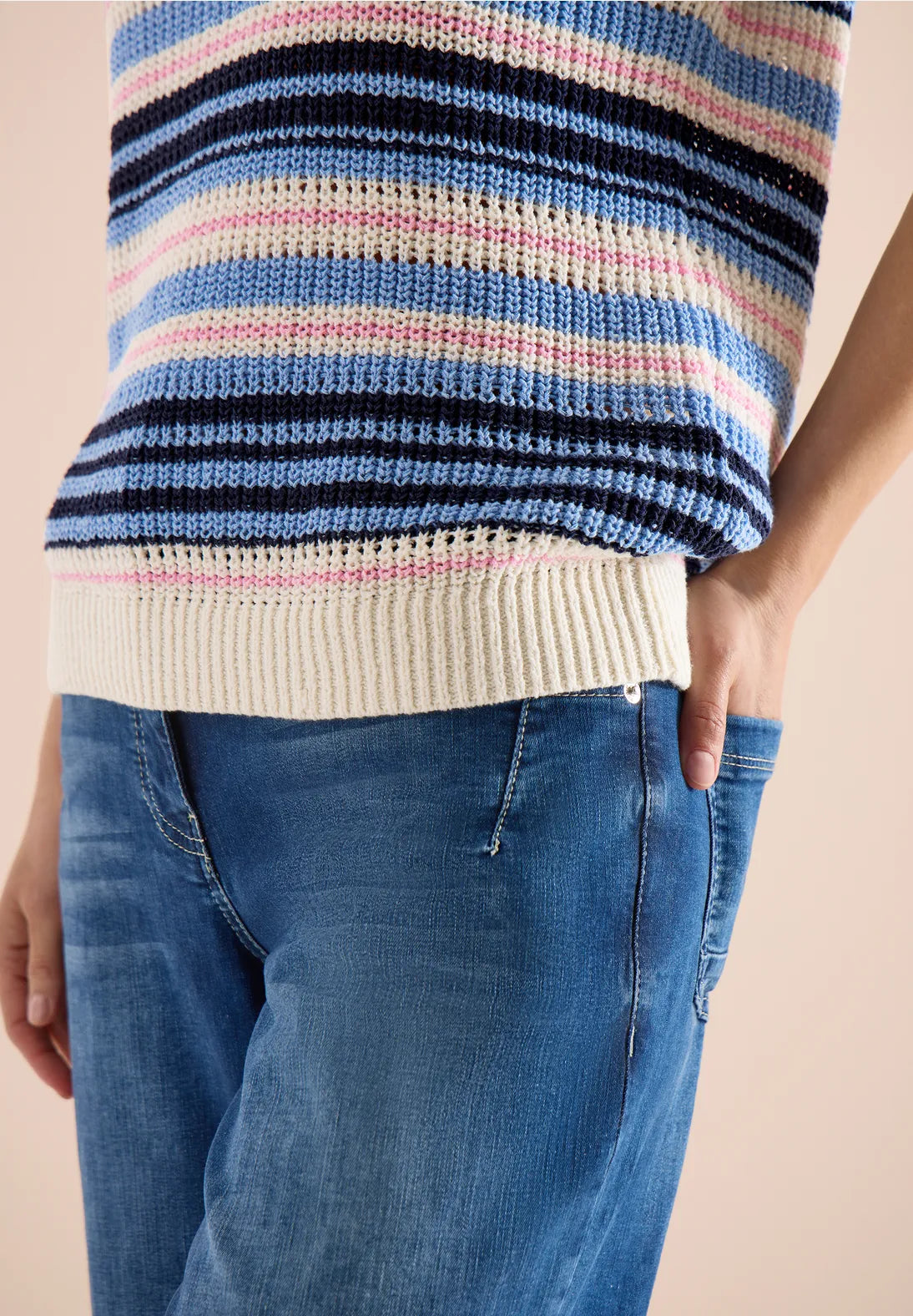 HOLLY  BLUE KNIT