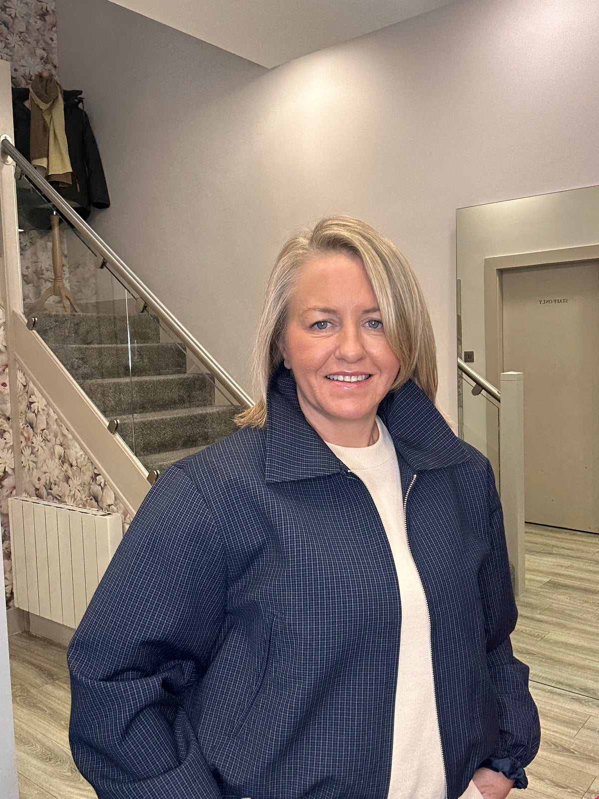JULIE NAVY CHECKED JACKET
