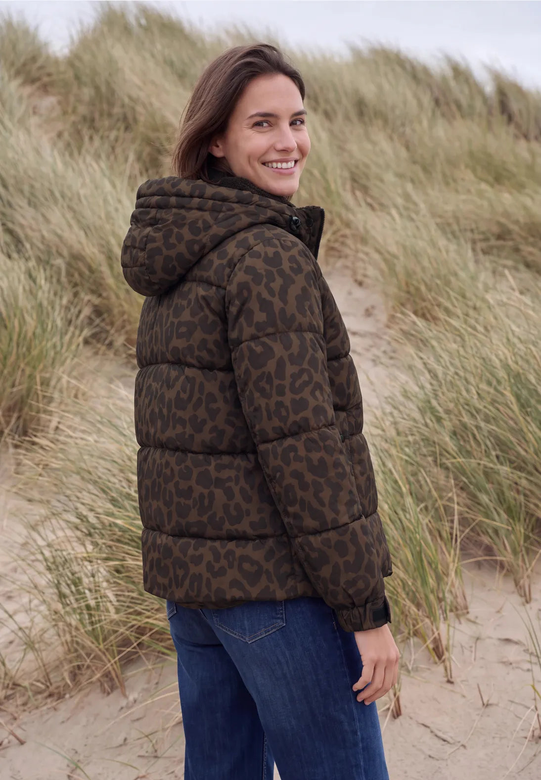 ZAHRA COAT
