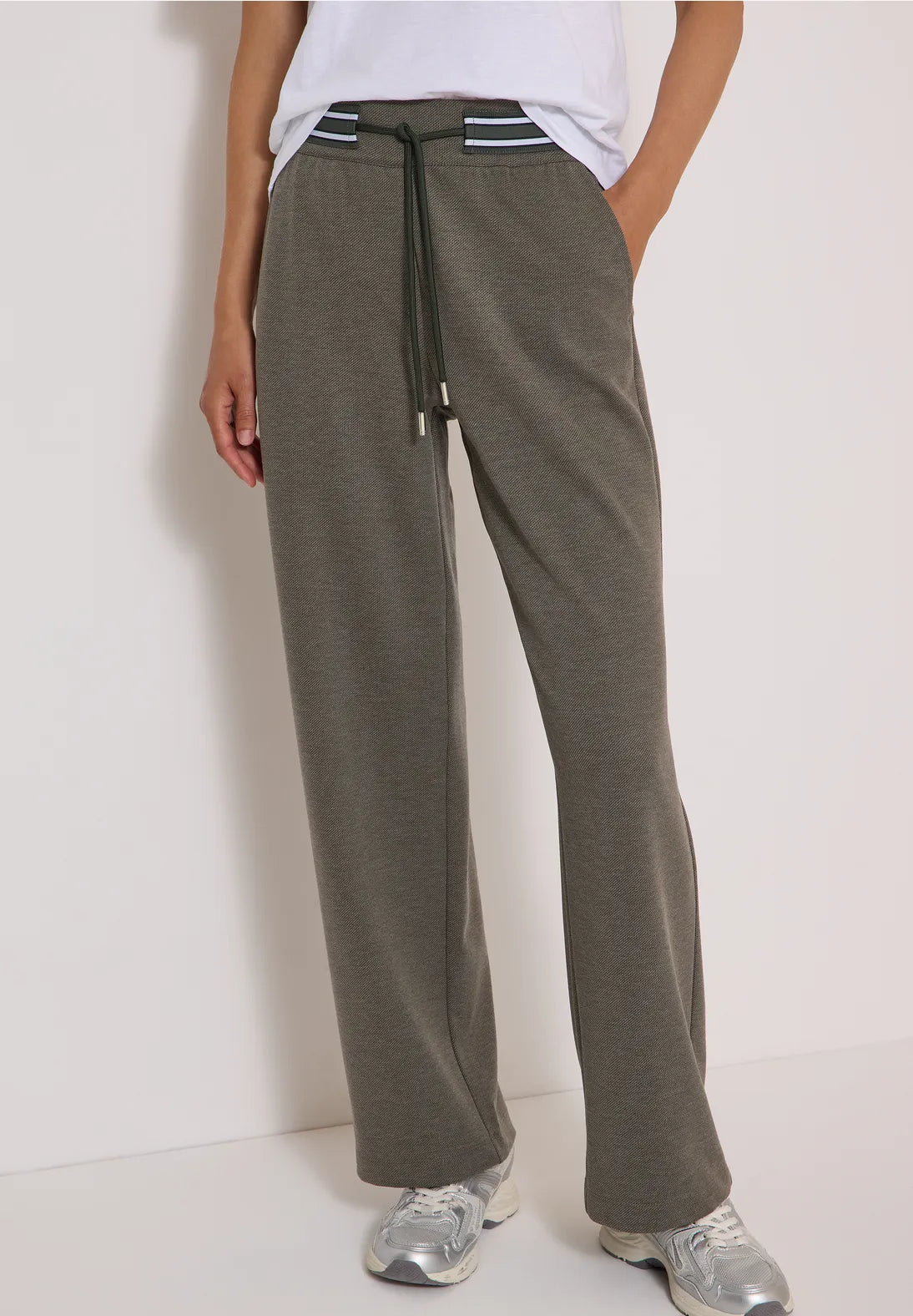 LILY GREEN JOGGER
