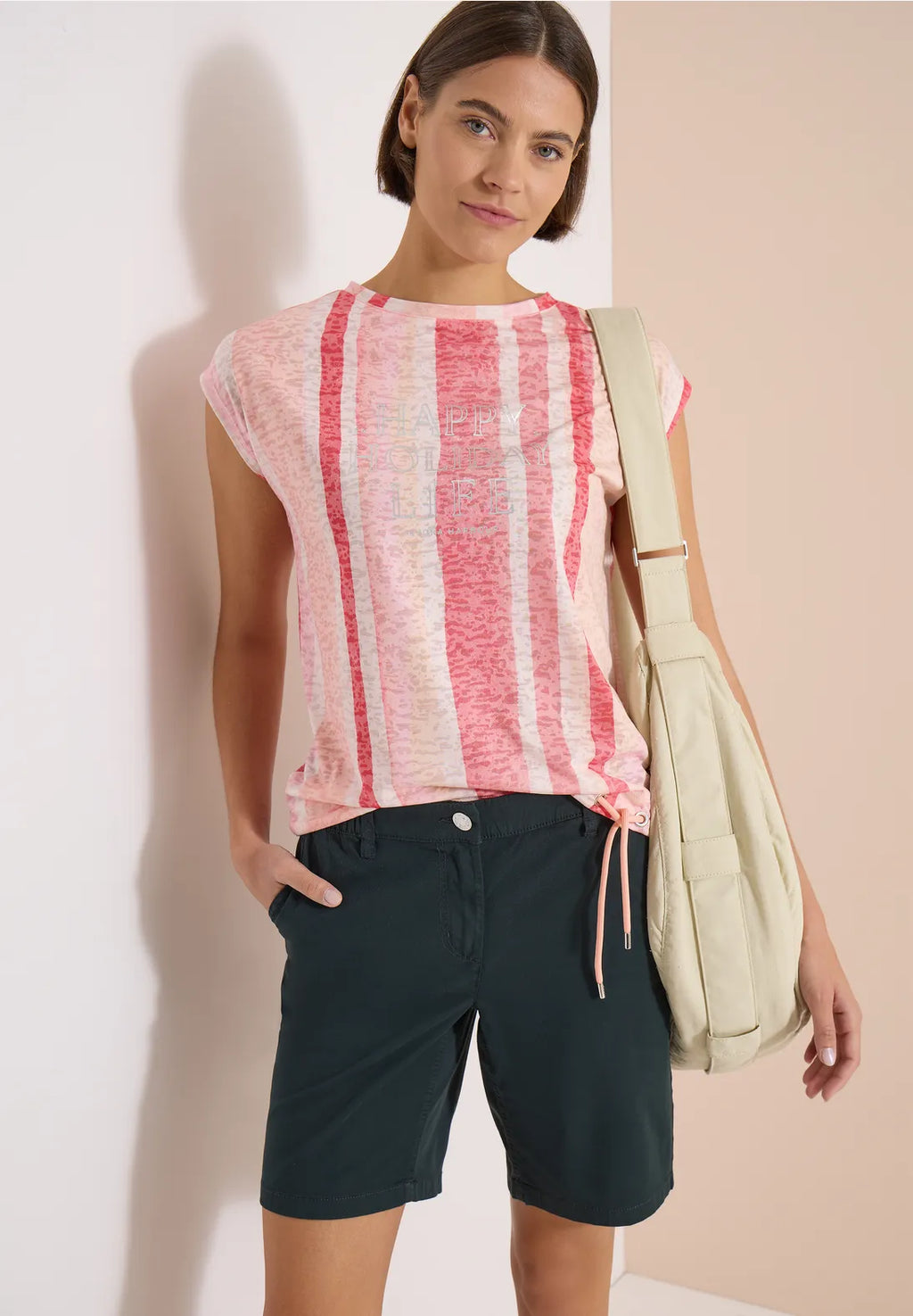 HAPPY CORAL TEE