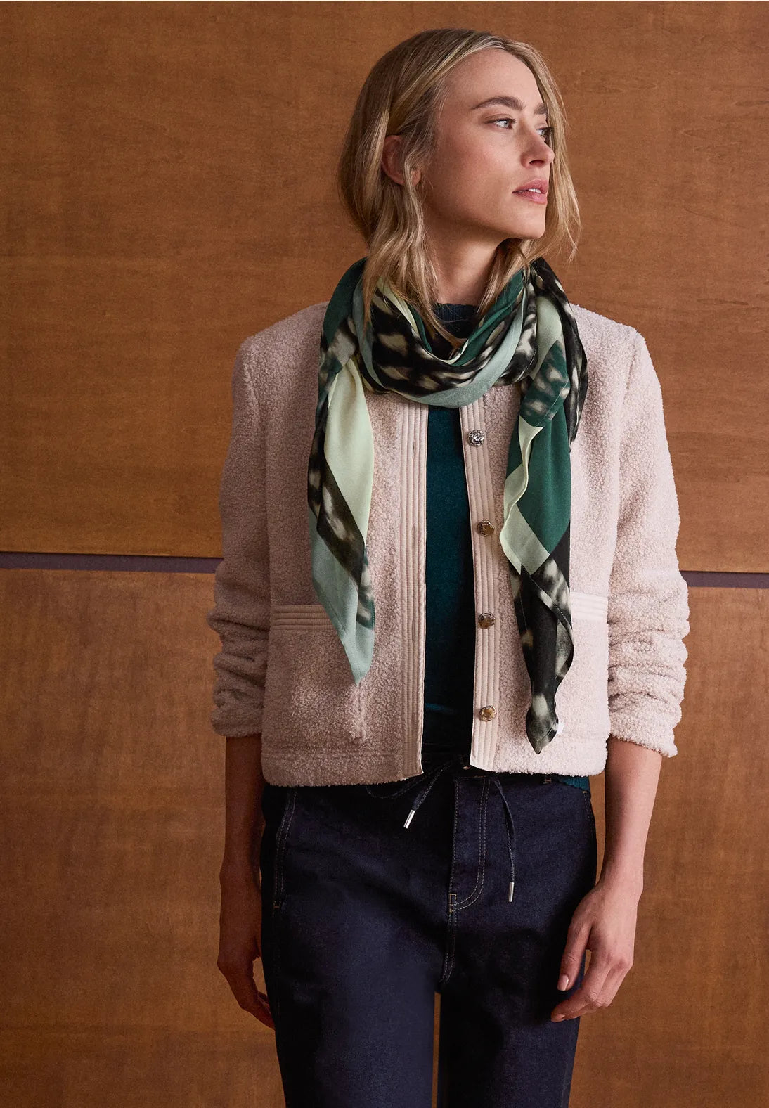 BETH SCARF