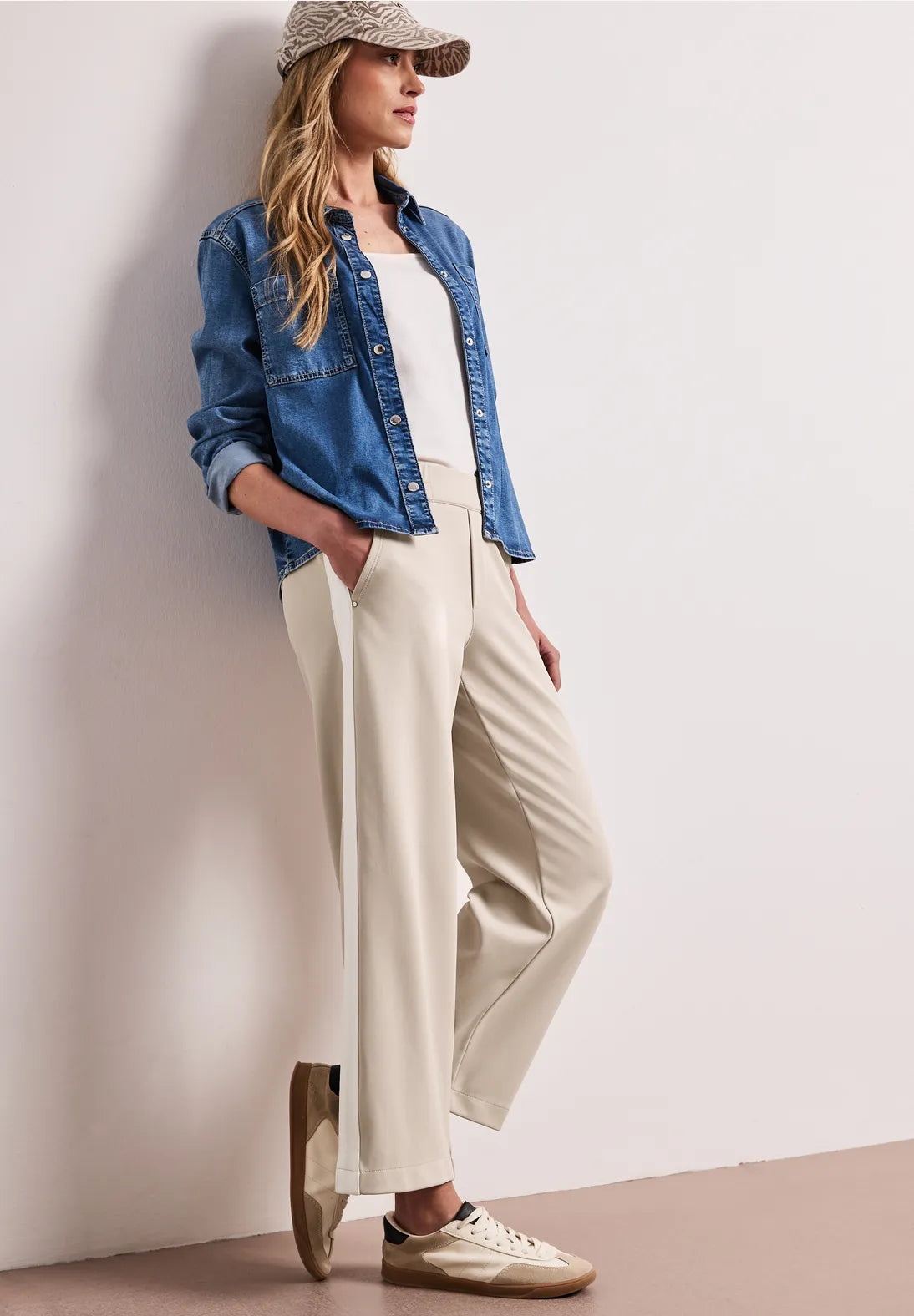 YIVA BEIGE TROUSER