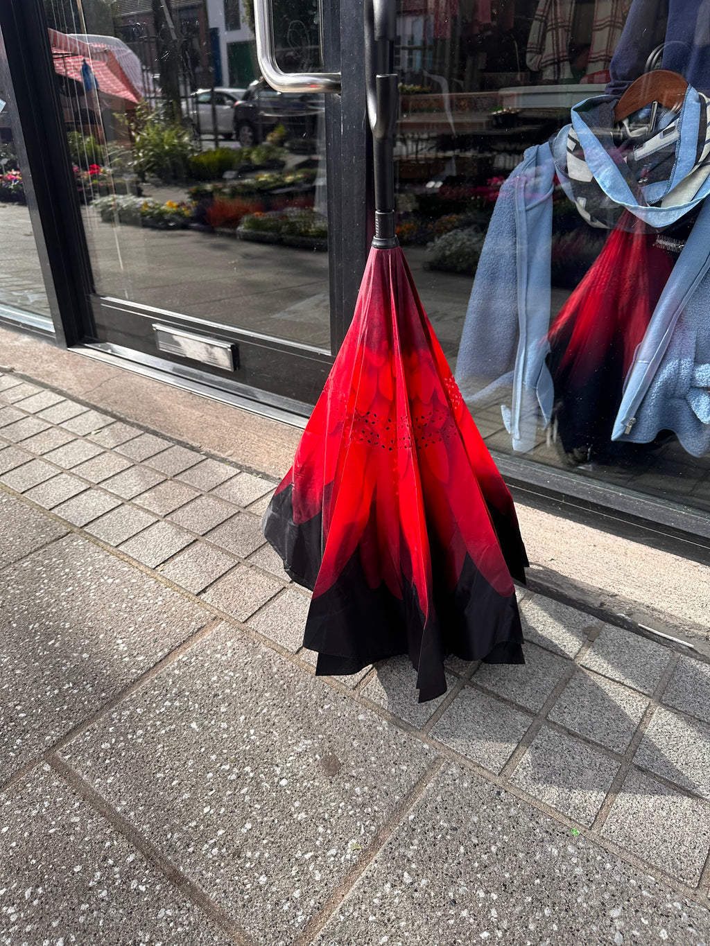 RED FLOWER UMBRELLA