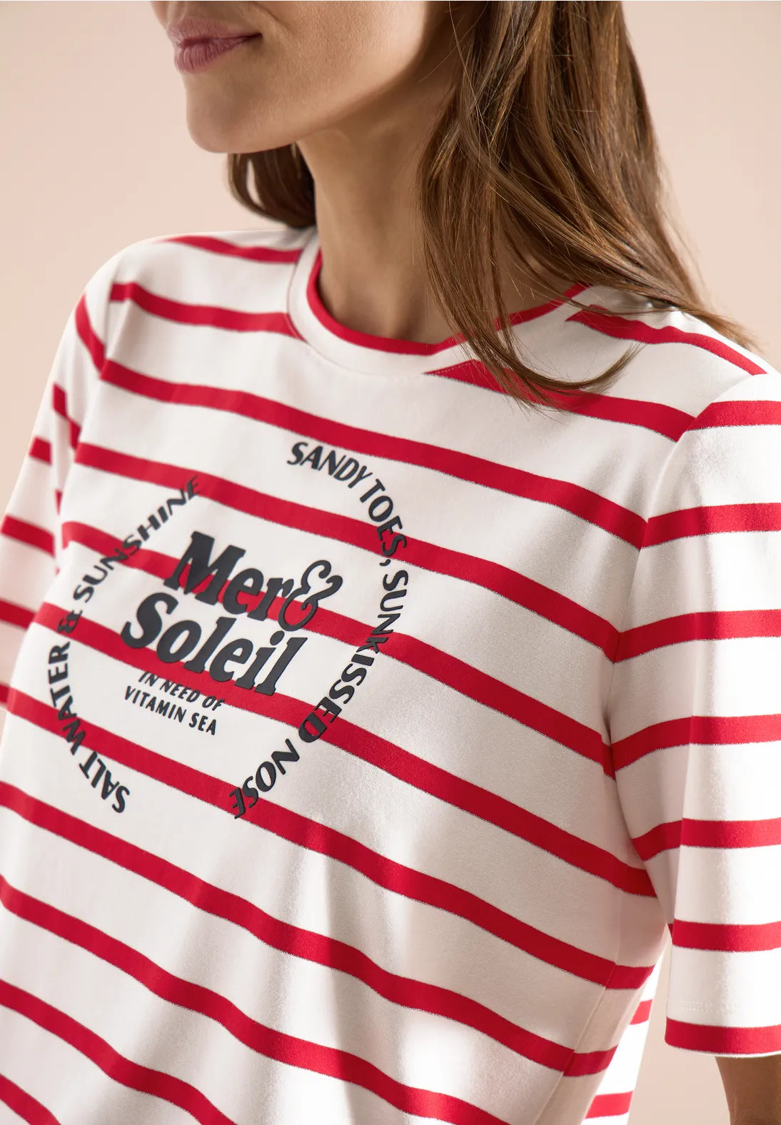 YUNI RED TEE
