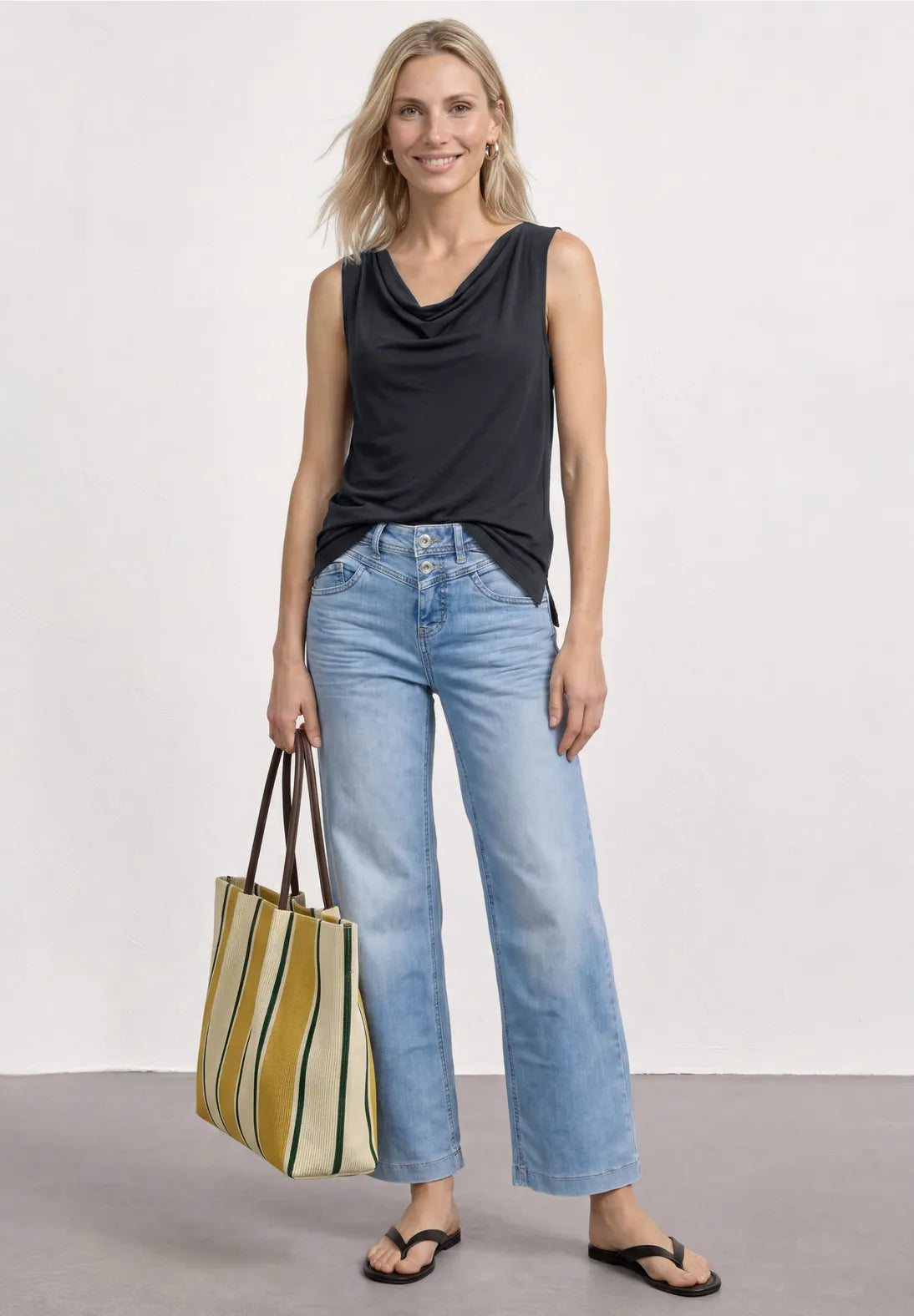 EIRA BLACK TOP