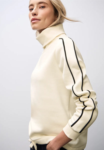 COCO CREAM SWEATER