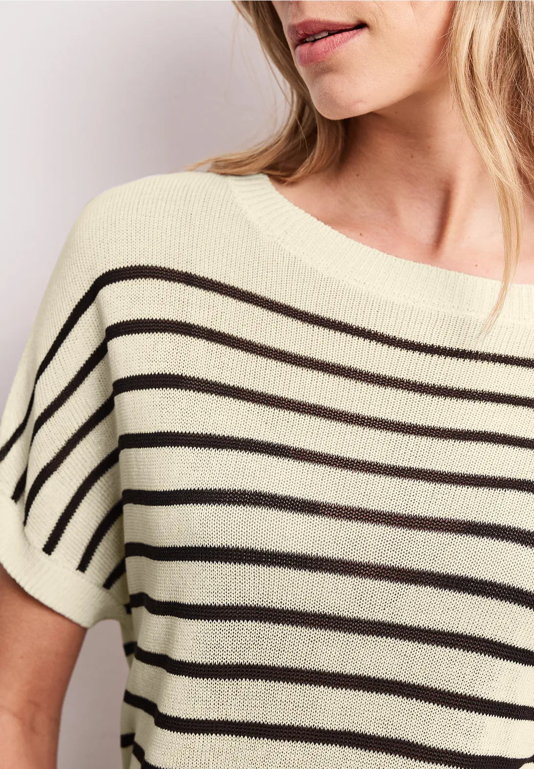 YSA CREAM TOP