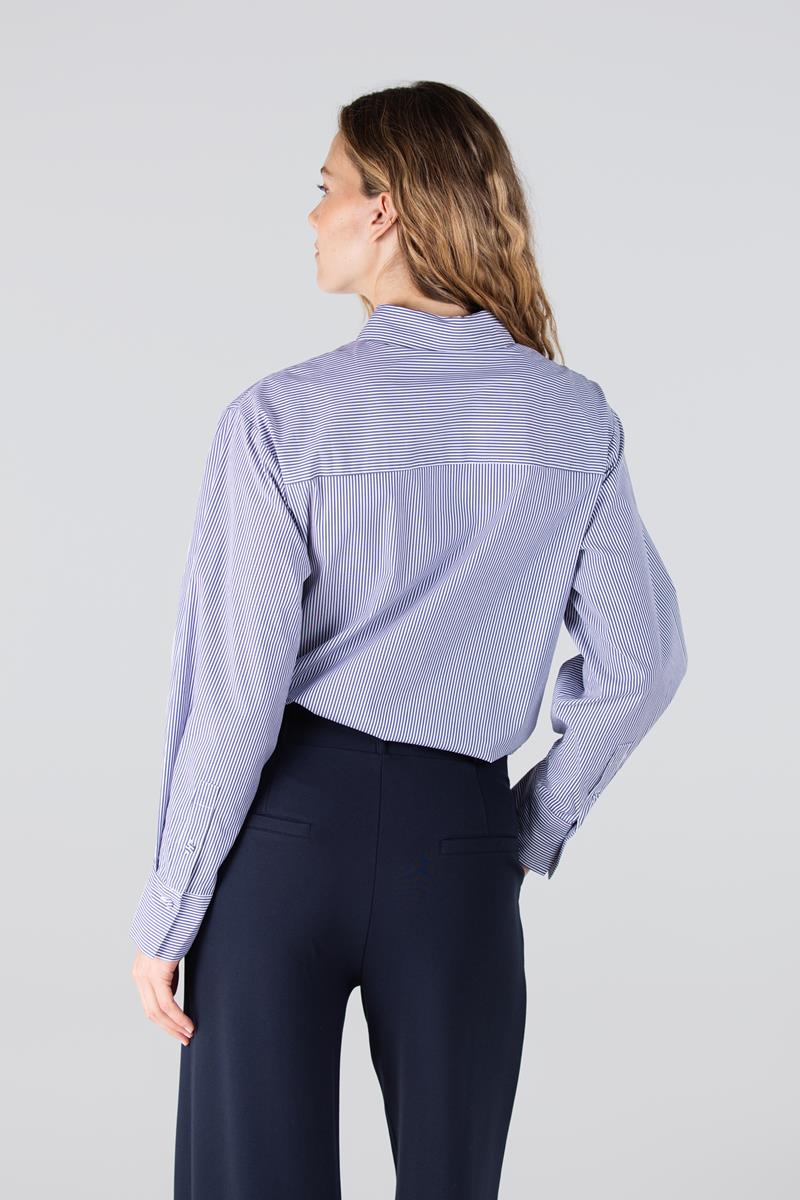 GOLDIE SHIRT