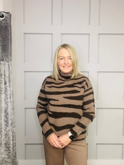 ZARA SWEATER