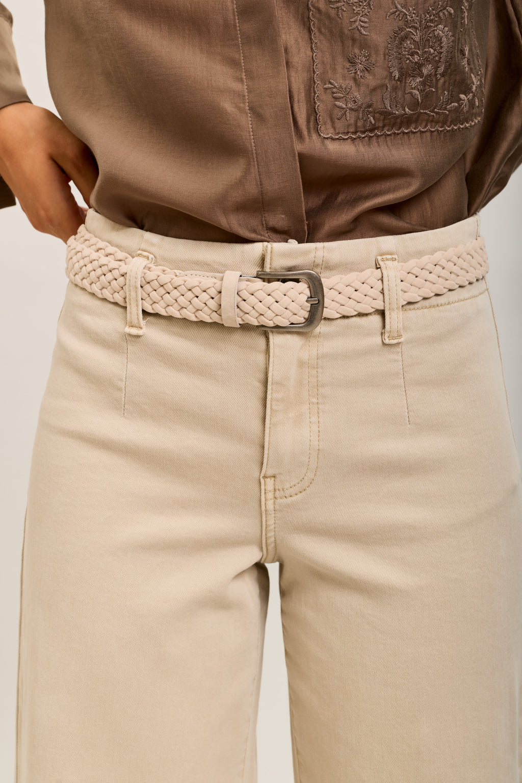 TYAN BEIGE JEAN