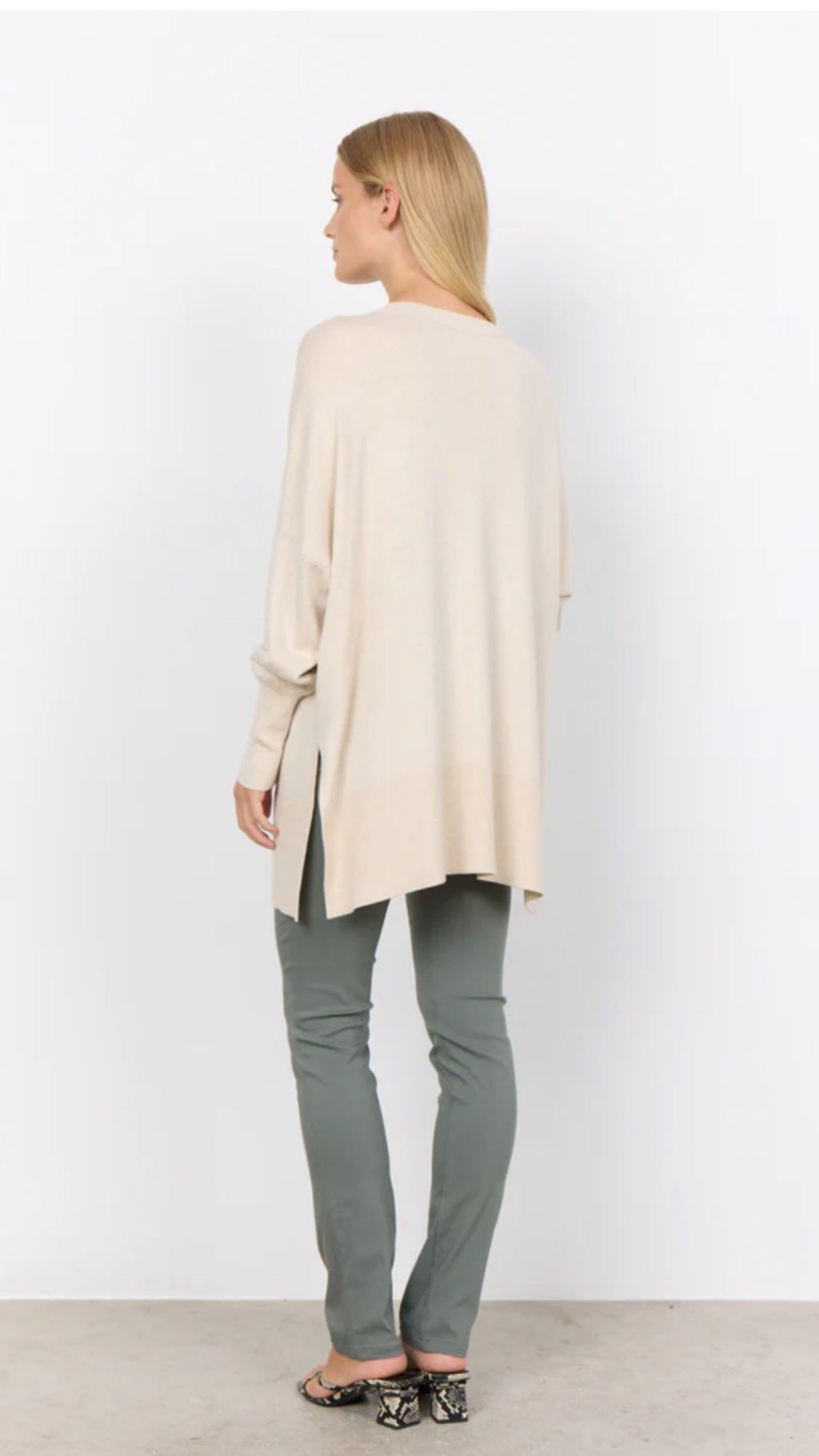 CLEO JUMPER
