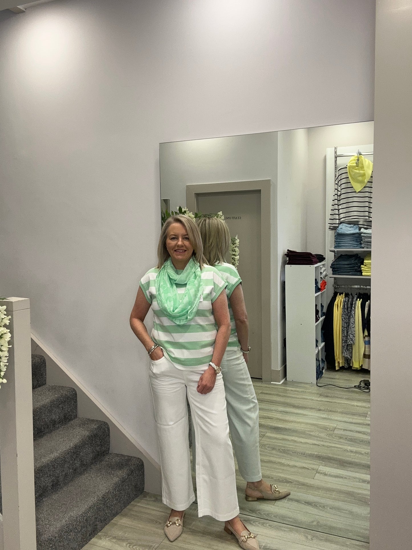 ANITA GREEN TEE