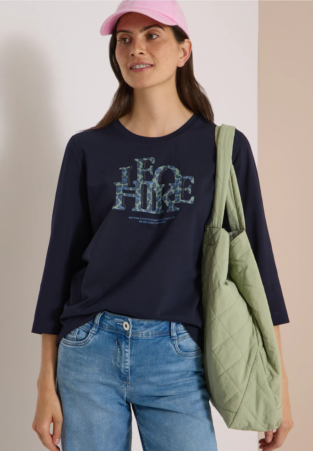 LEXI NAVY TOP