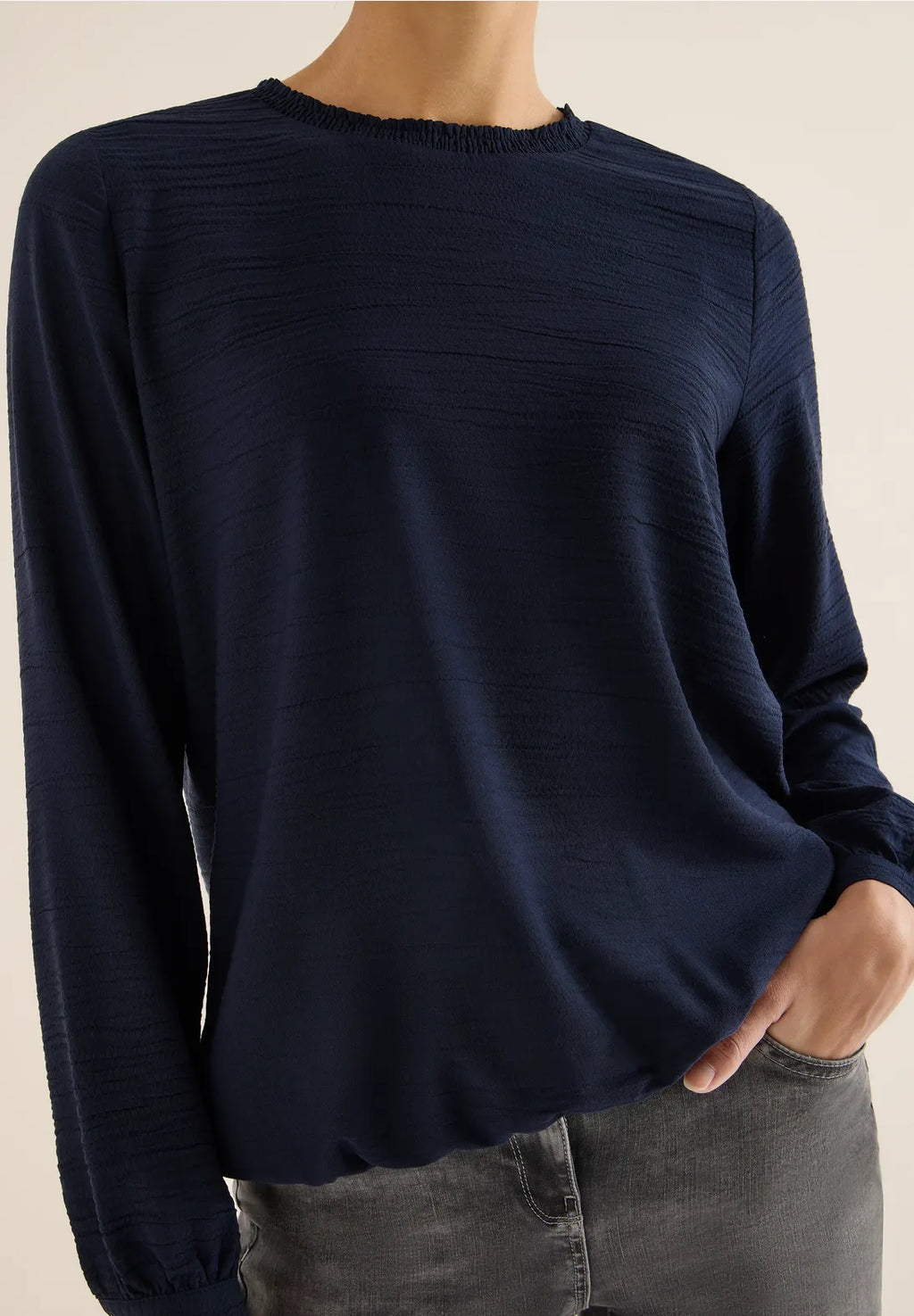 UNA NAVY BLOUSE