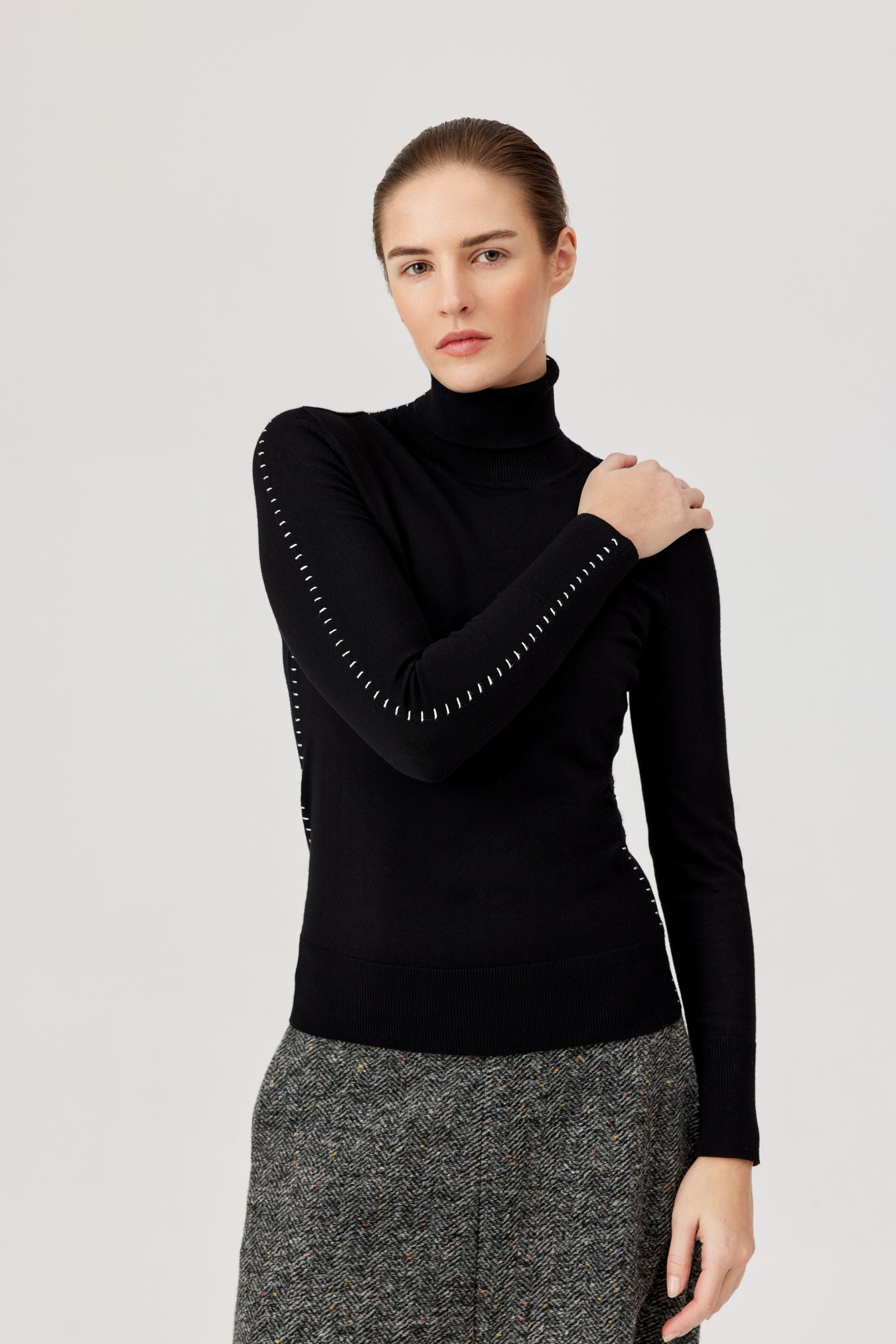 FIFI BLACK SWEATER