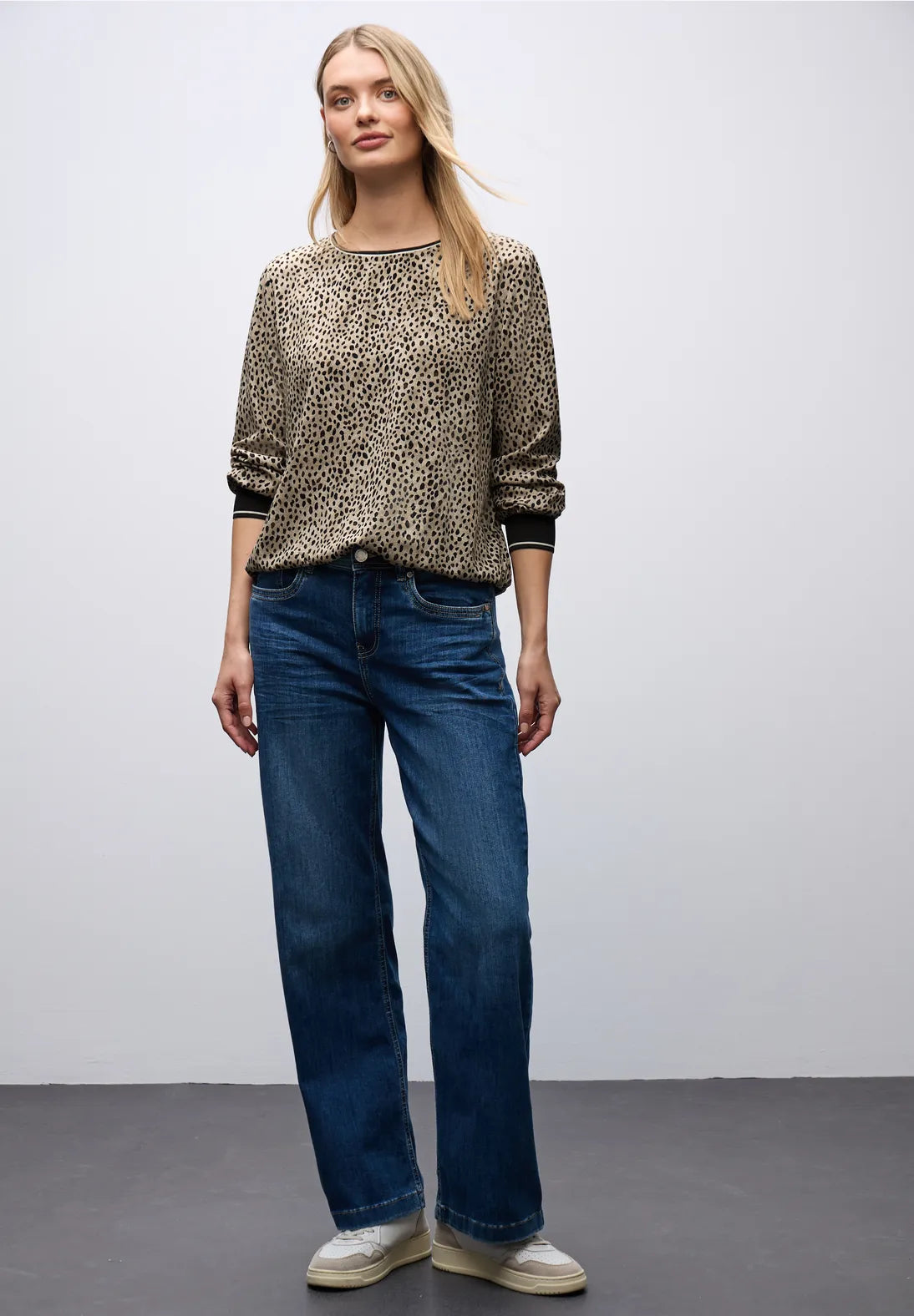 MARY TOP