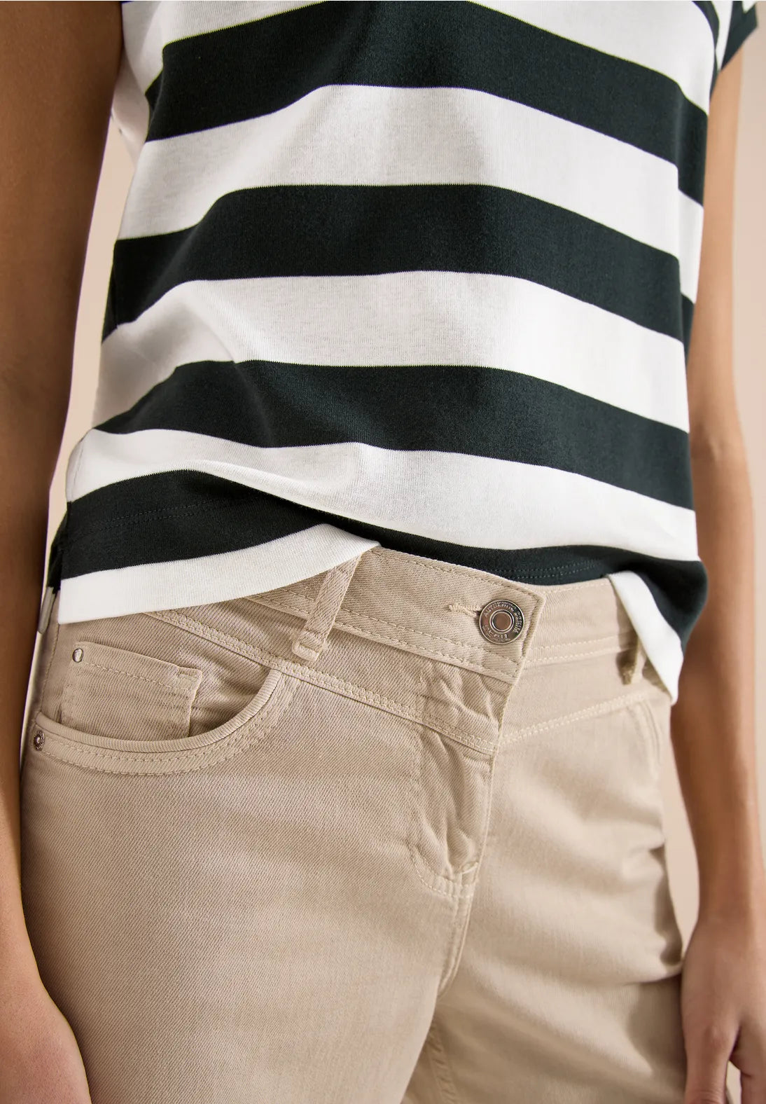 ANITA PALM  TEE