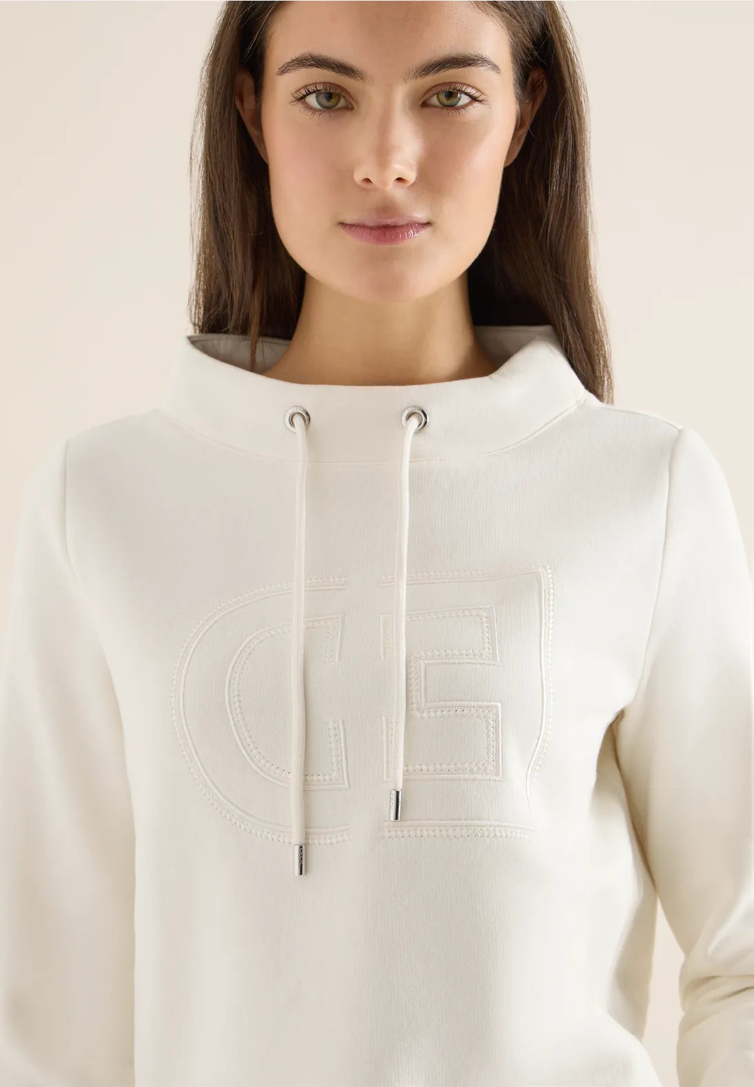 LUNA CREAM SWEATSHIRT