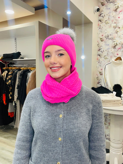 FRANIA BRIGHT PINK  HAT SET