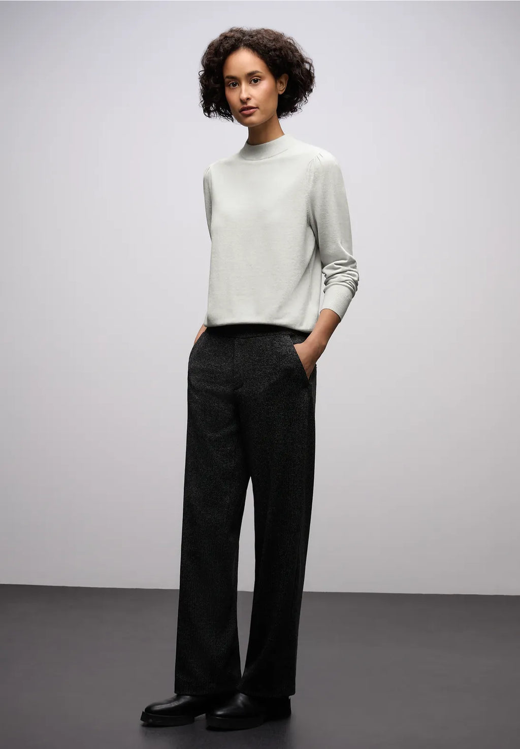 KAT GREY KNIT