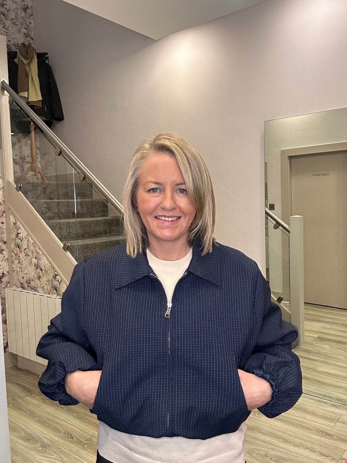 JULIE NAVY CHECKED JACKET