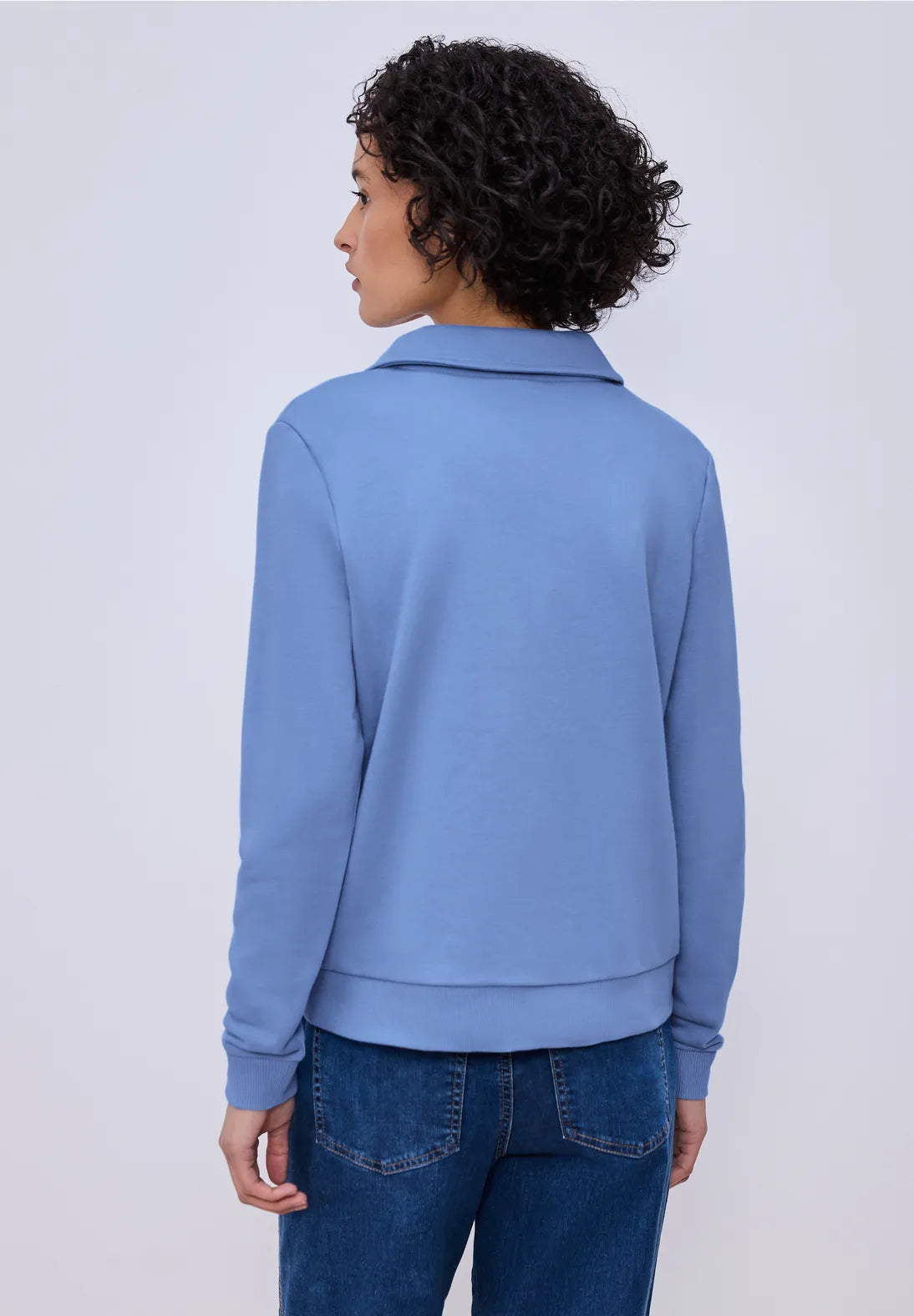 EVE BLUE SWEATER