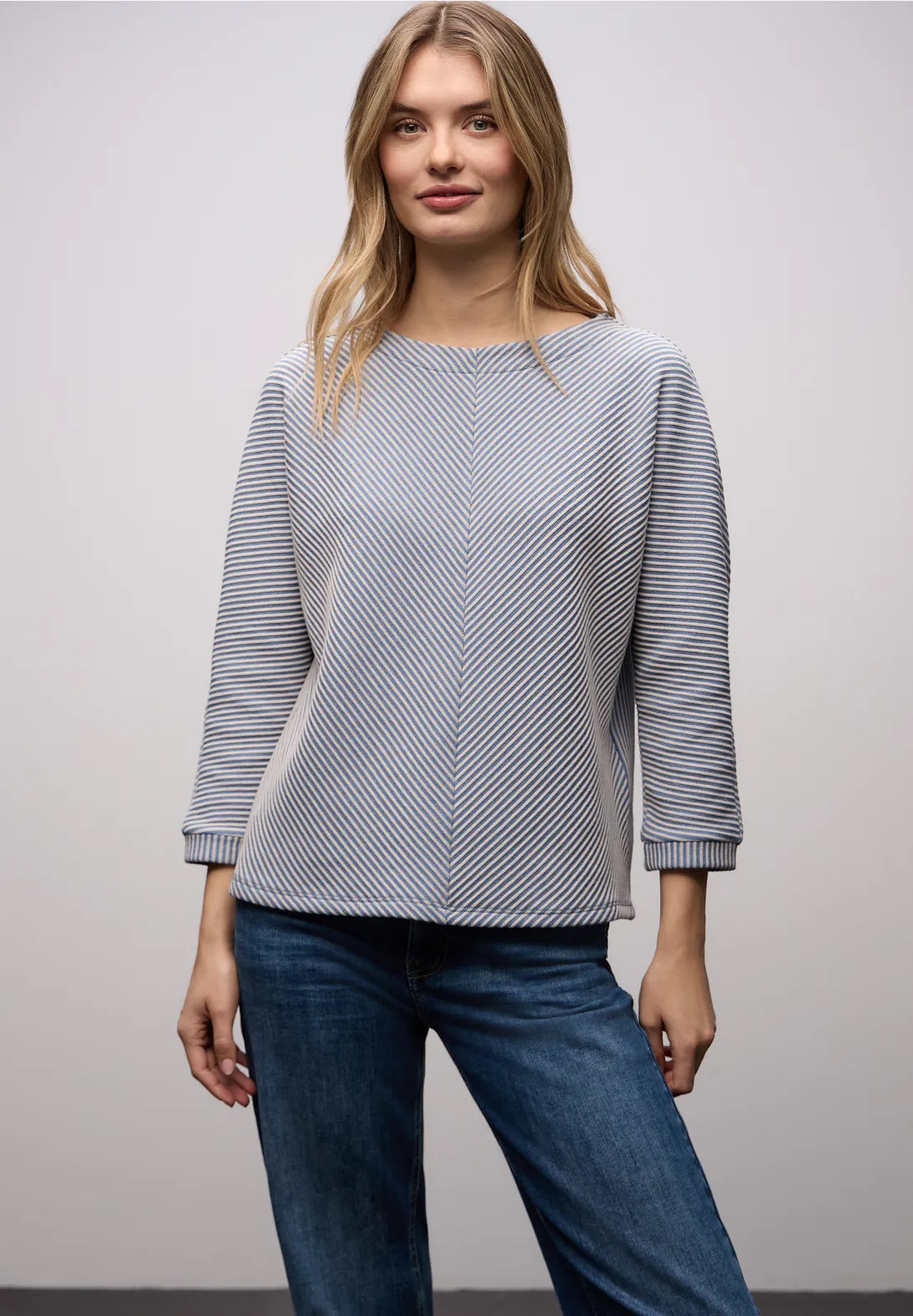 PIPA BLUE TOP