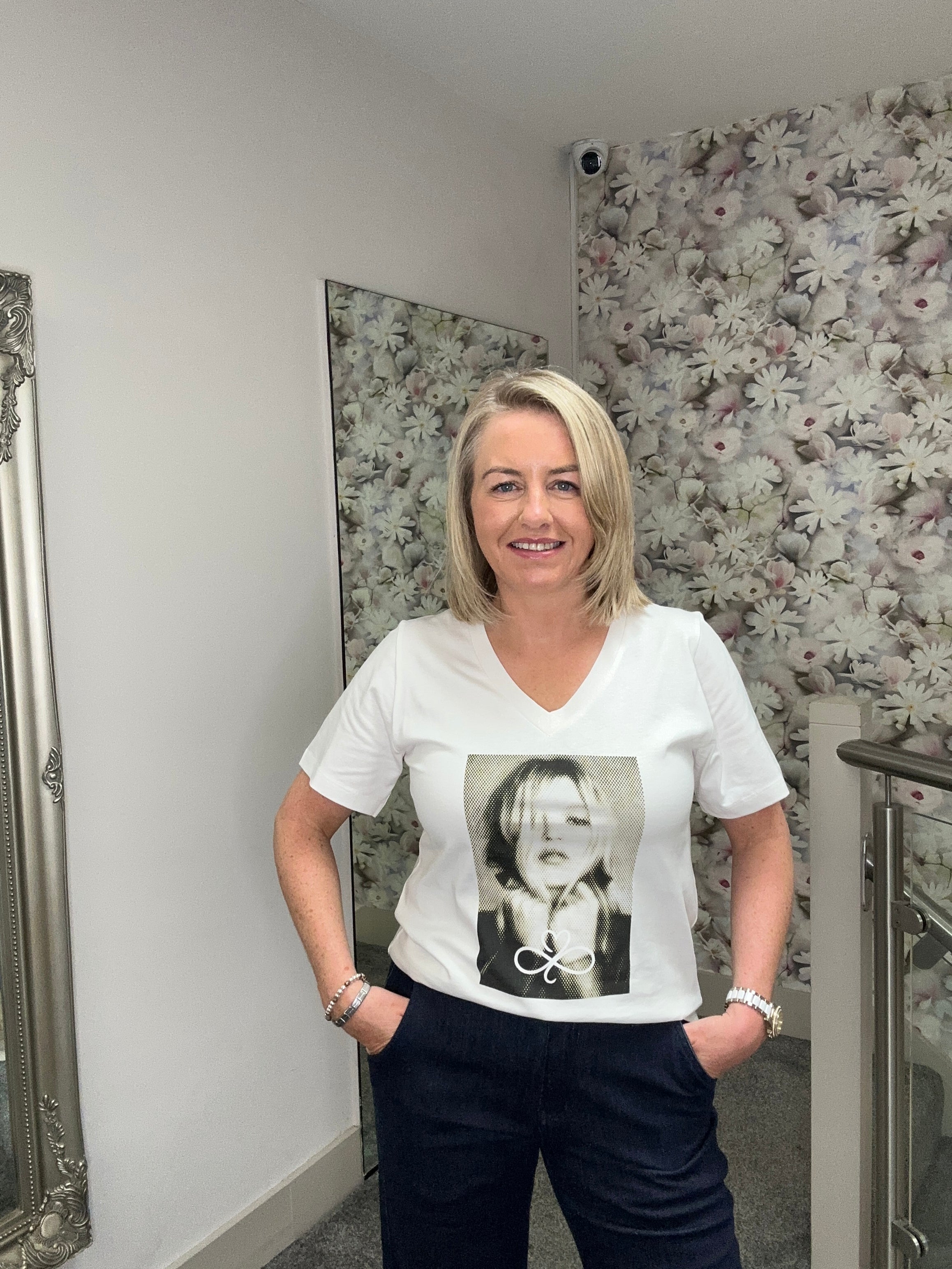 FACE TEE