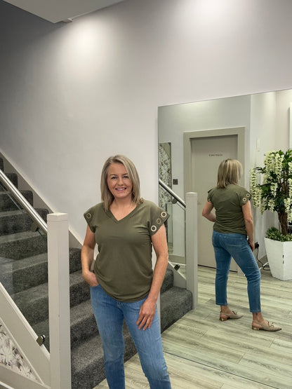 HIBI KHAKI TOP