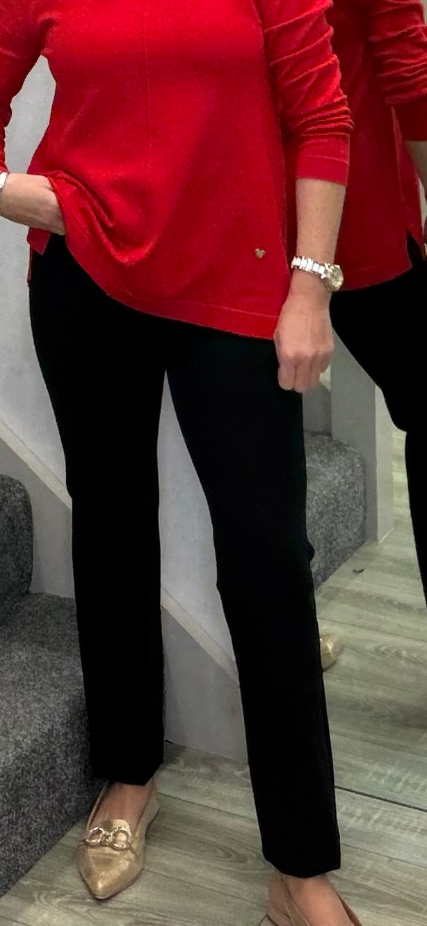 ANARA BLACK TROUSERS