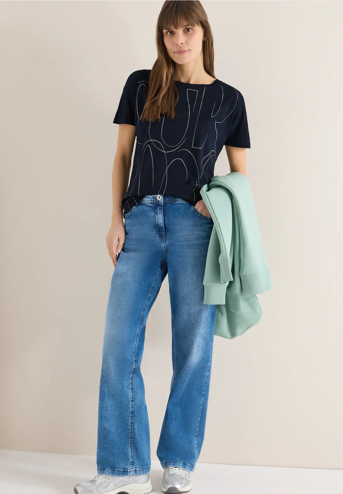 STACEY NAVY TEE