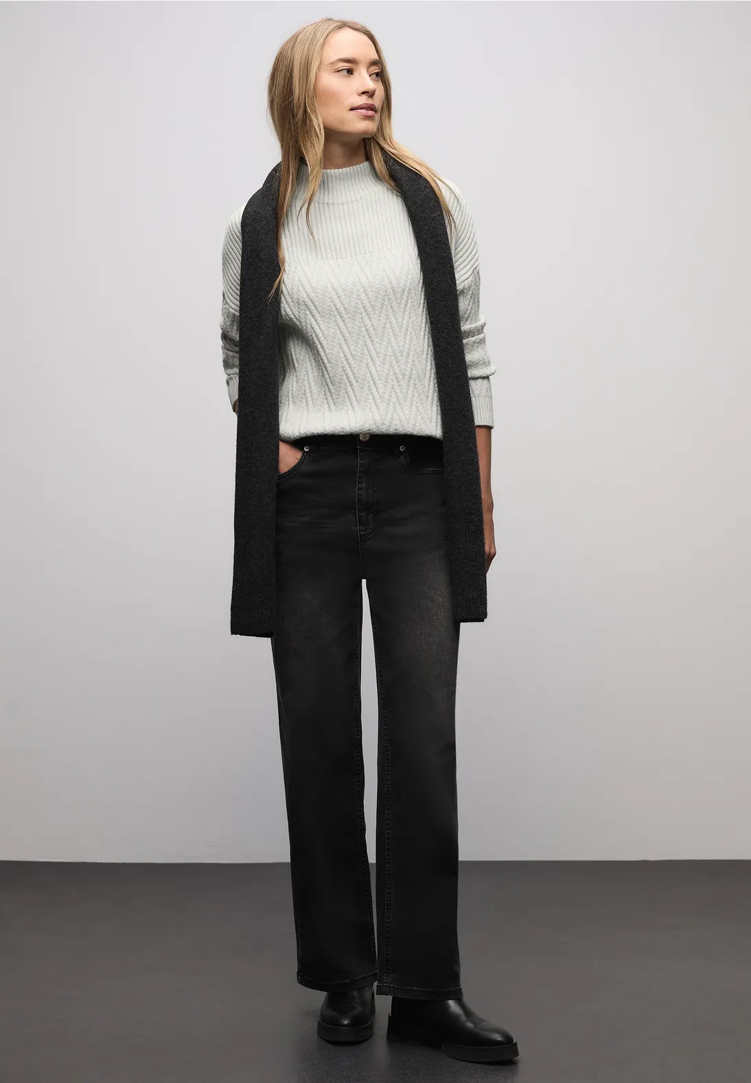 HARPER GREY KNIT
