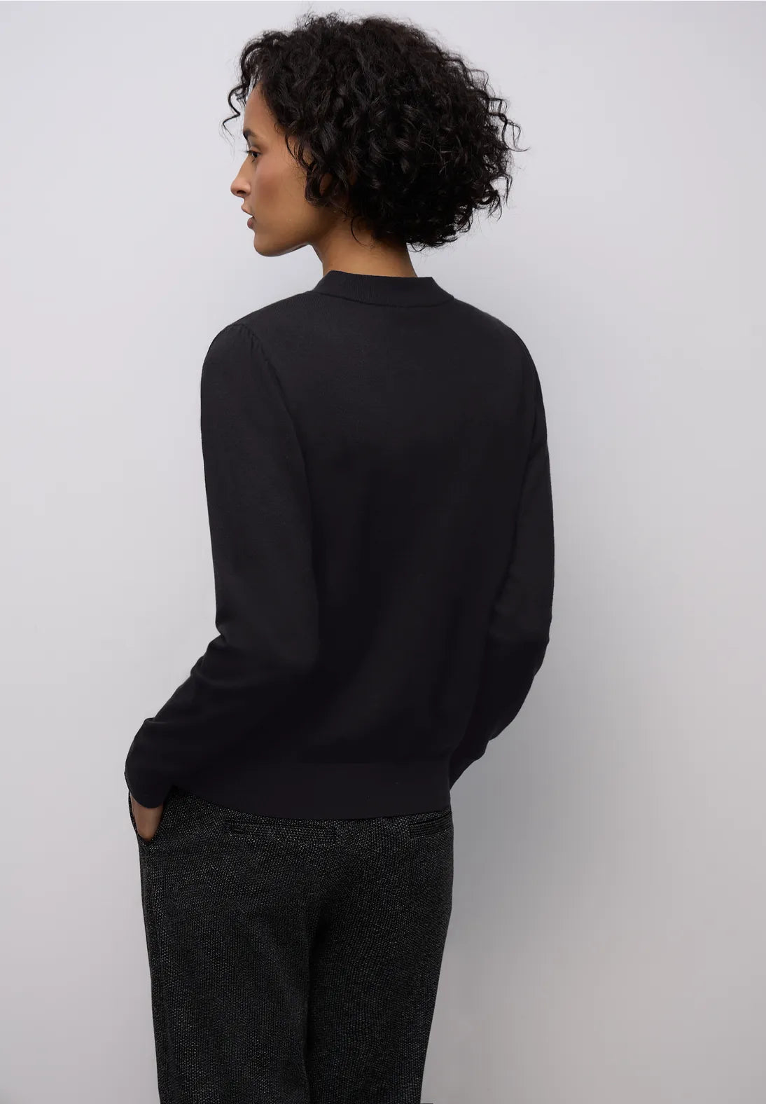 KAT BLACK  KNIT