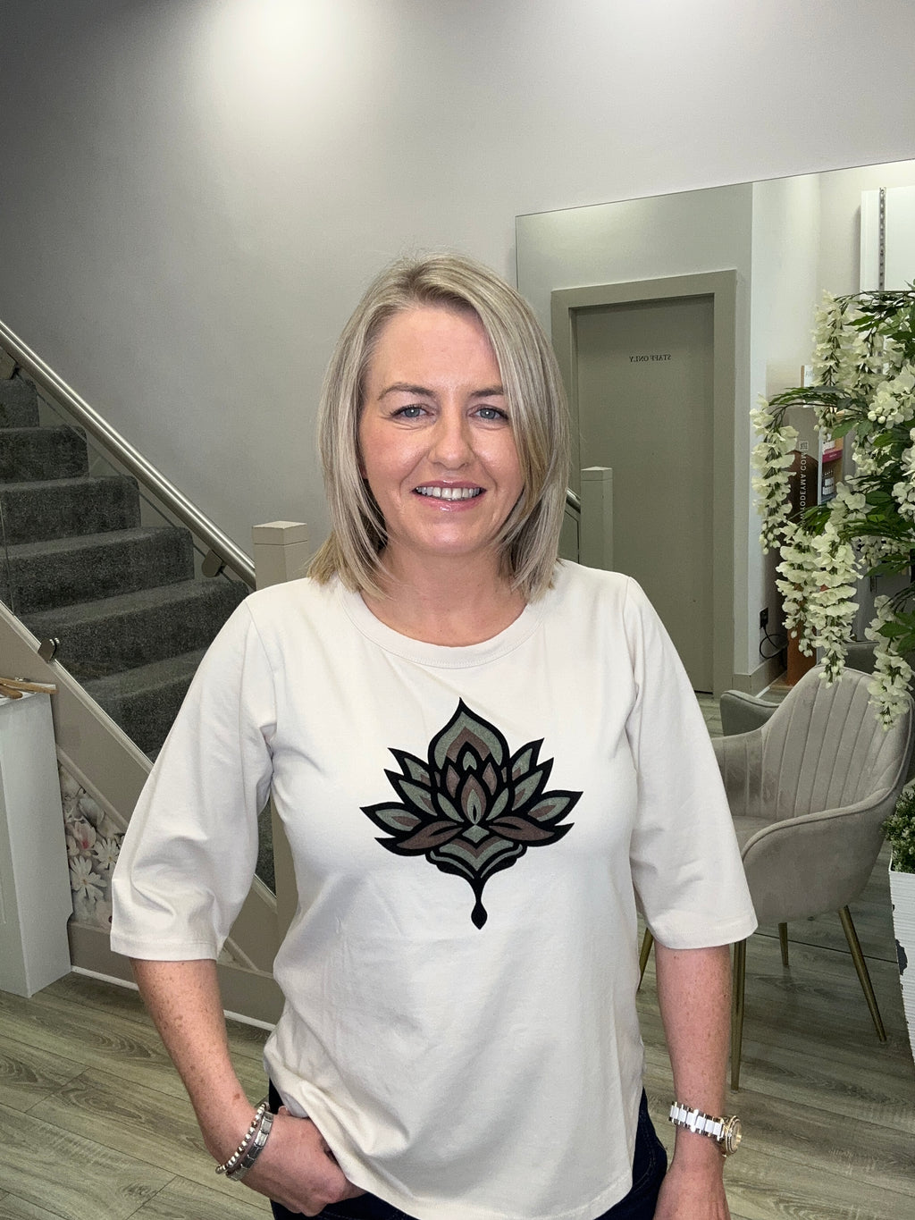 KNIGHT TEE
