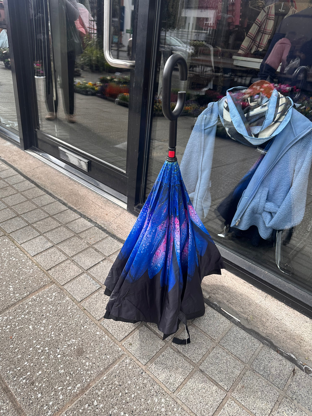 BLUE FLOWER UMBRELLA