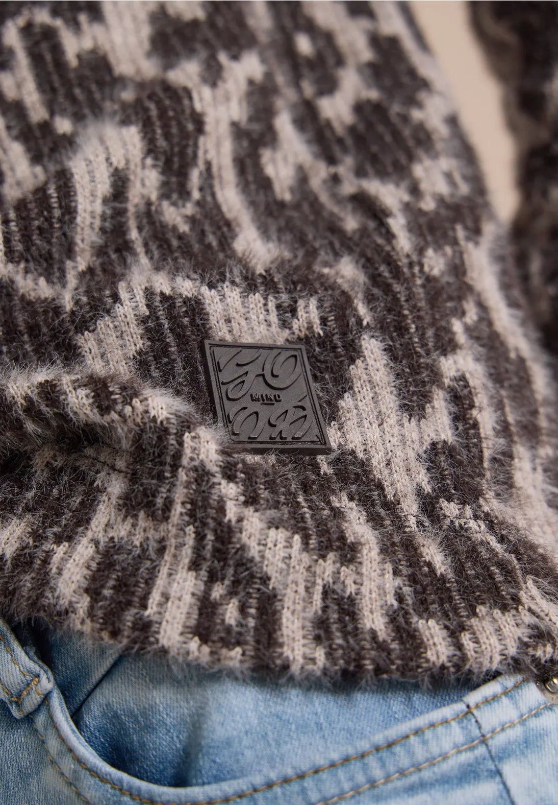 ROSIE BROWN SWEATER