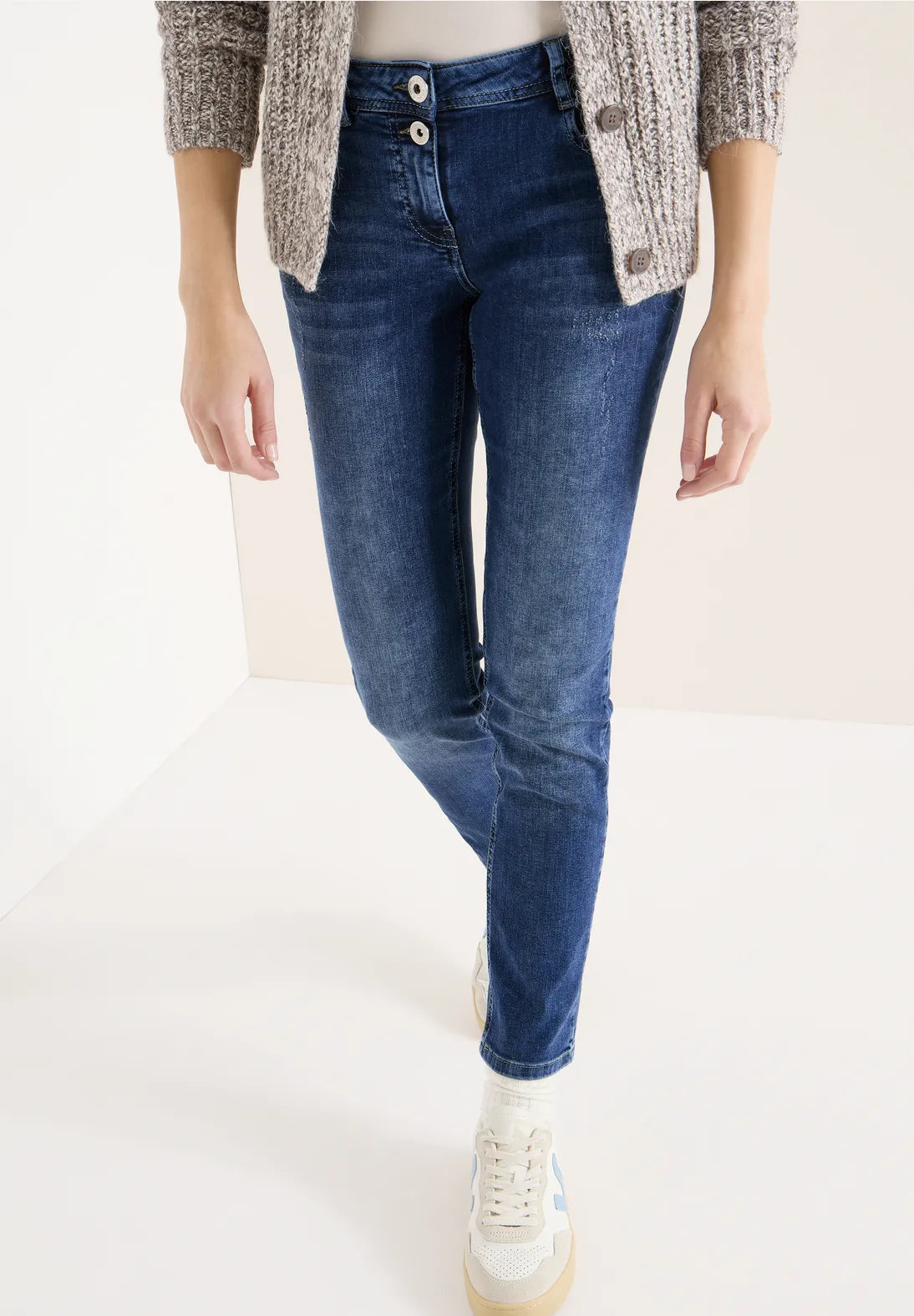 CHARLIZE JEANS