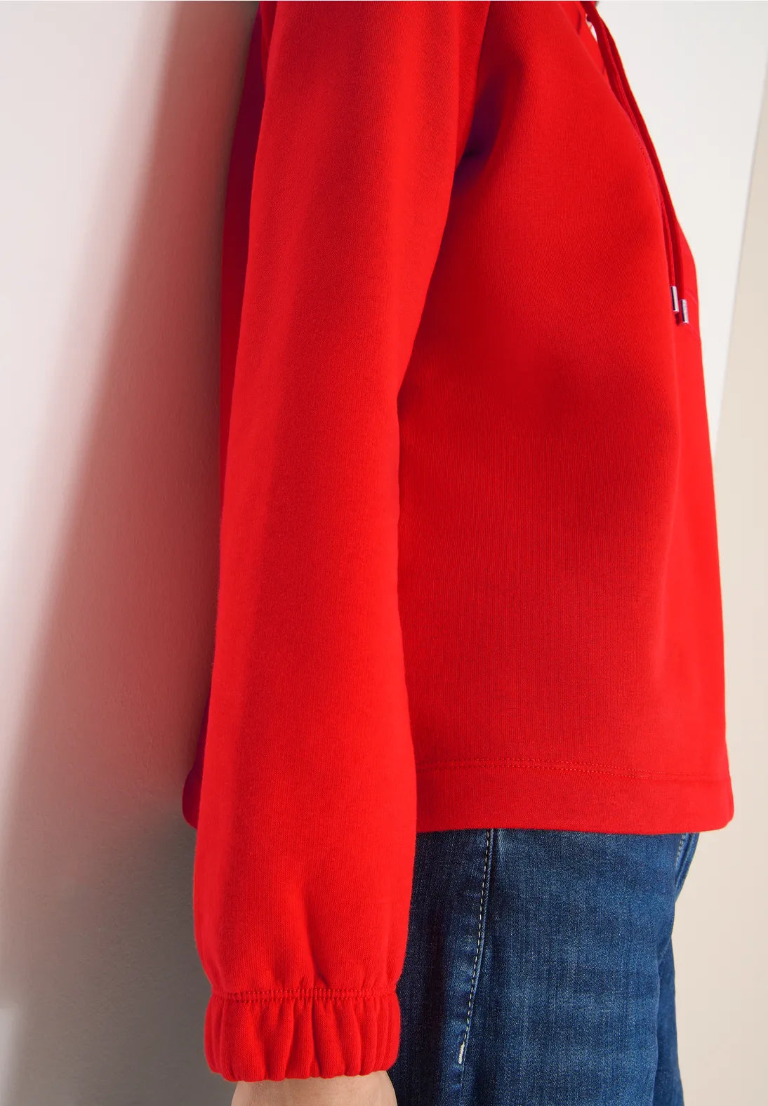 LUNA ORANGE SWEATSHIRT