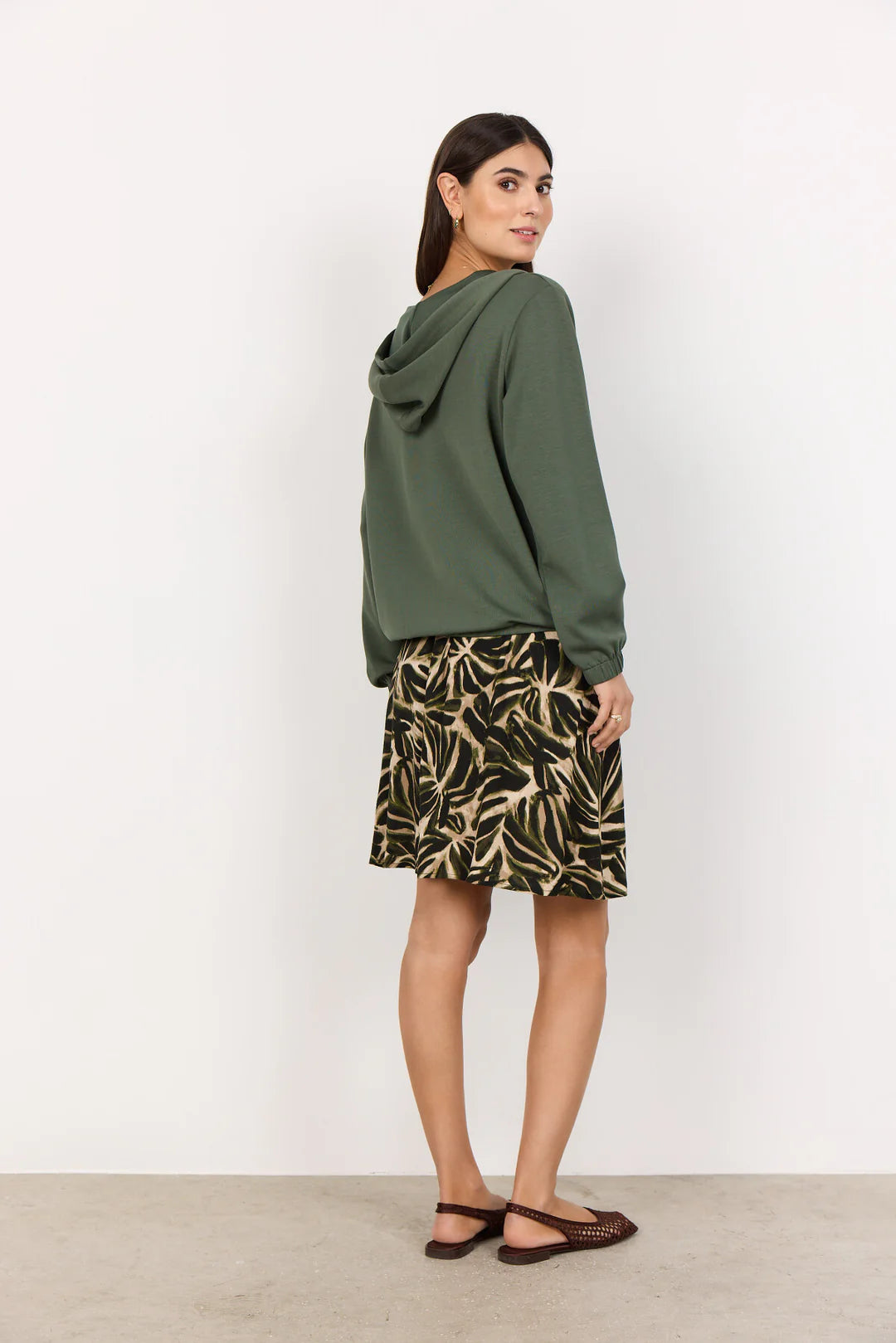 SABRINA KHAKI SWEATER