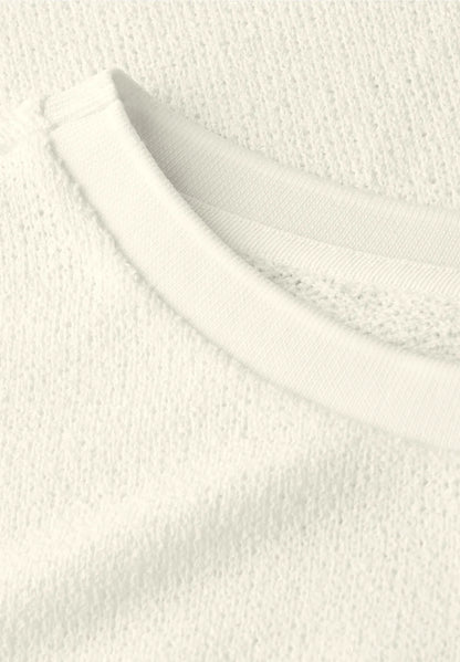 STRICK WHITE TOP