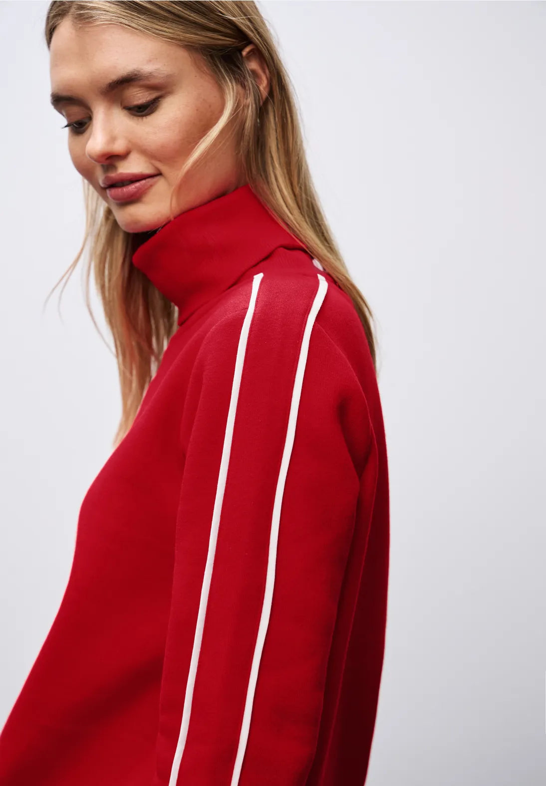 COCO RED SWEATER