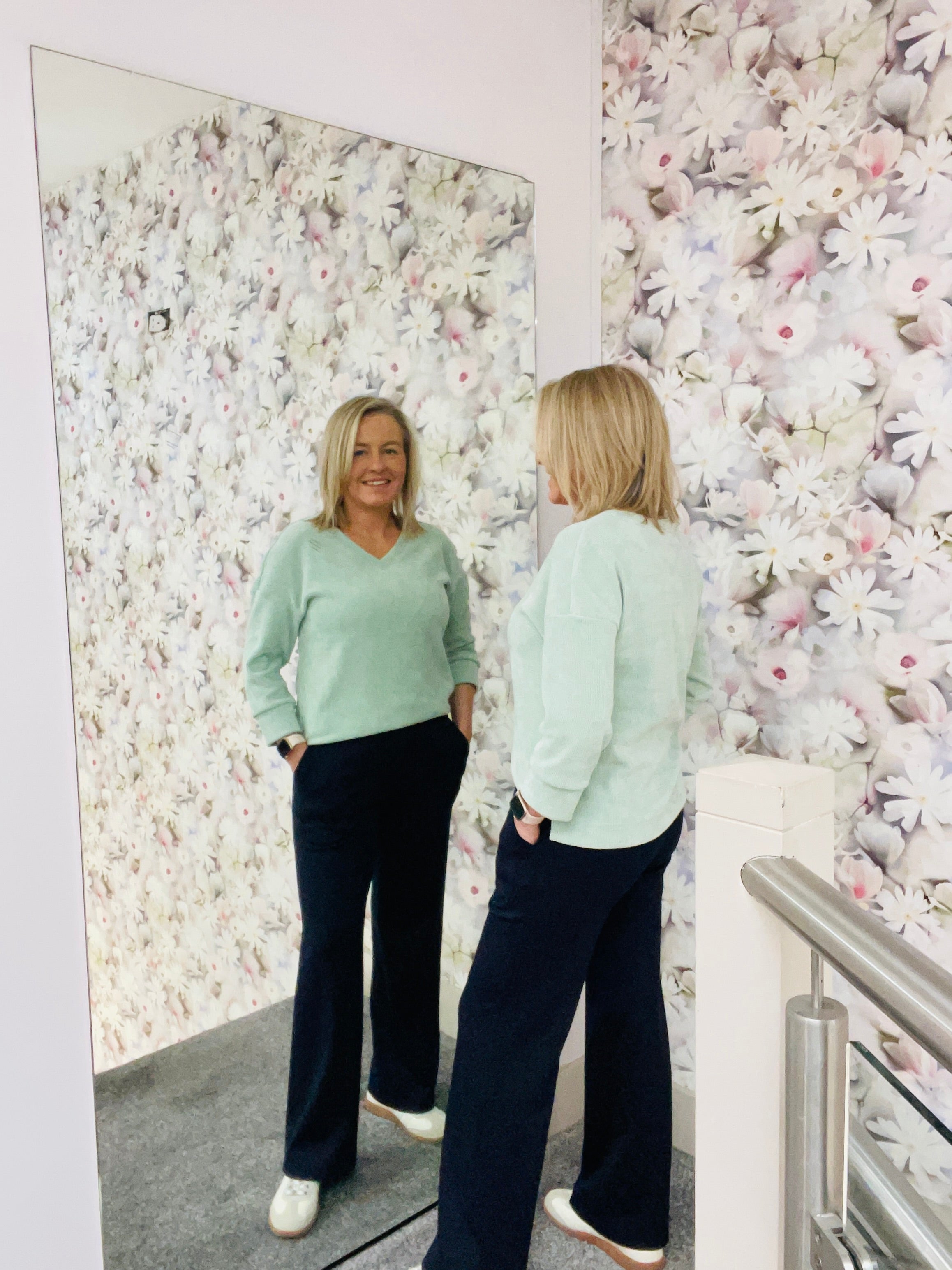 SASKIA MINT SWEATER